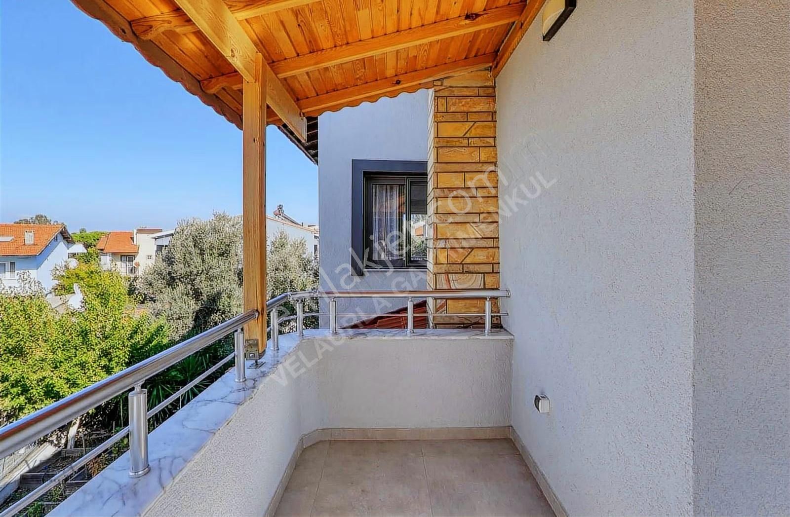 Urla Çeşmealtı Site İçinde Bağımsız 550 M² Arsalı 3+1 Villa - Görsel 2