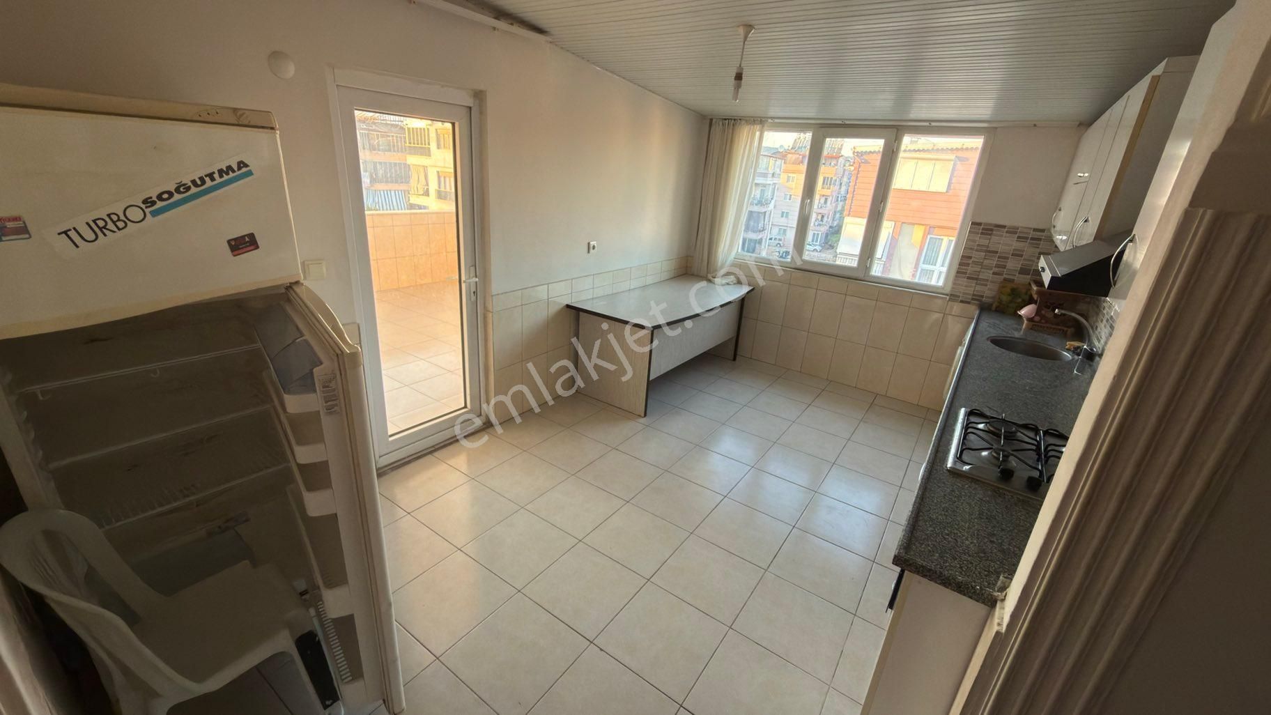 Öğrenciye Çalışana Teraslı 3+1 Kiralık Daire - Görsel 9