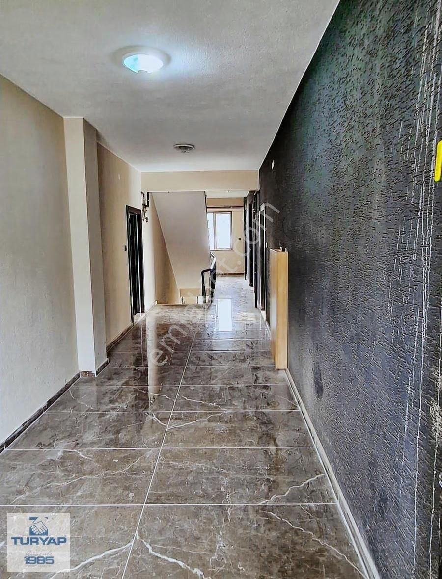 Kadıköy Site İçerisinde Satılık 1+1 Ara Kat Daire - Görsel 16
