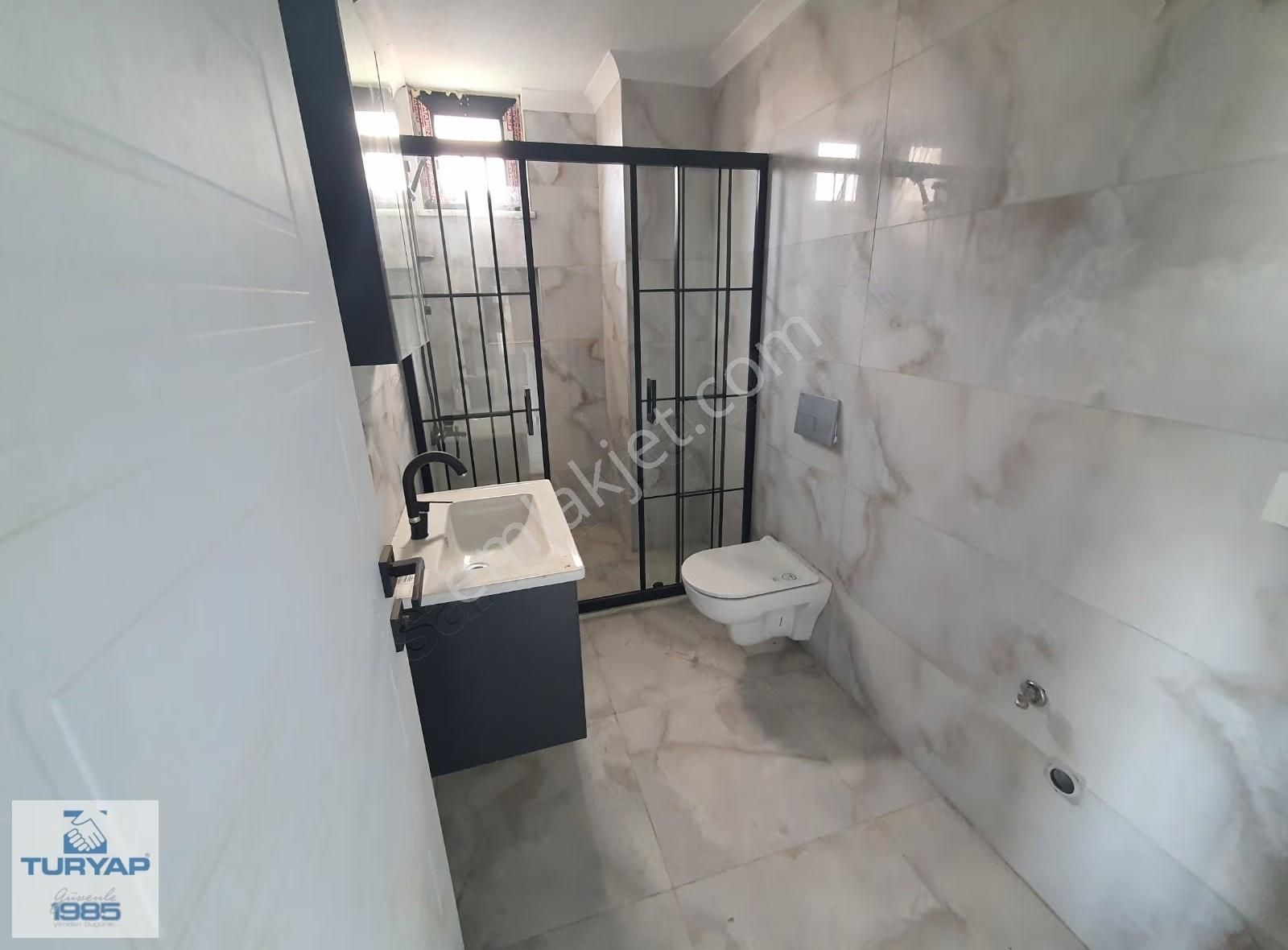 Yalova Merkezde Satılık Köşe 1+1 Daire - Görsel 2