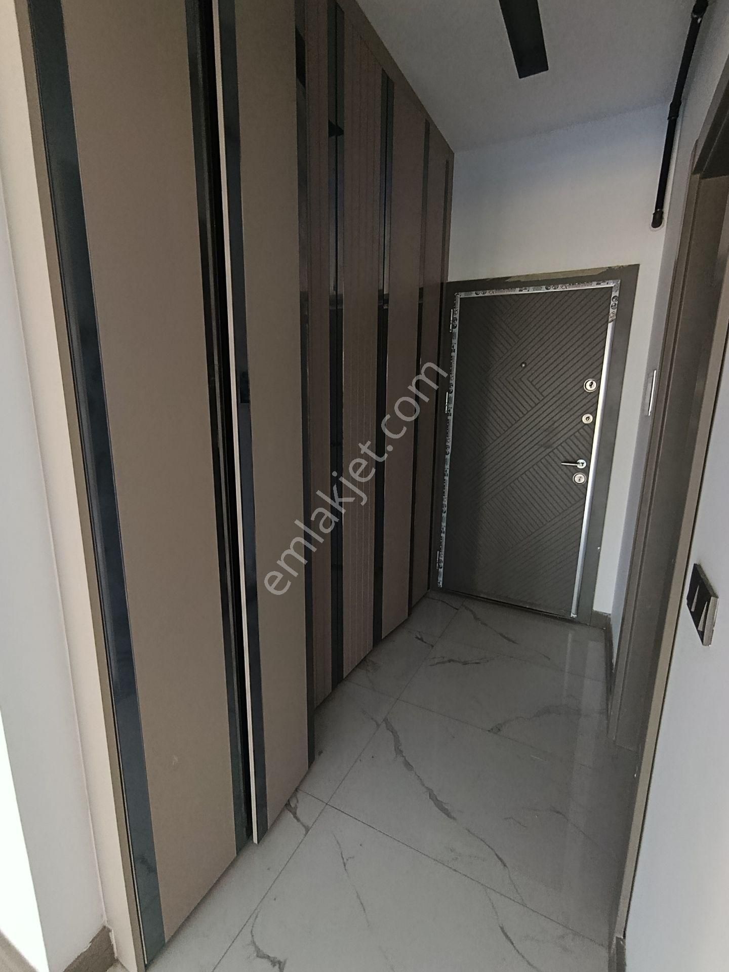 Kuşadası Merkezi Konumda Doğalgazlı Özel Bahçeli Hamam Saunalı Lux Ve Konforun Zirvesi - Görsel 12