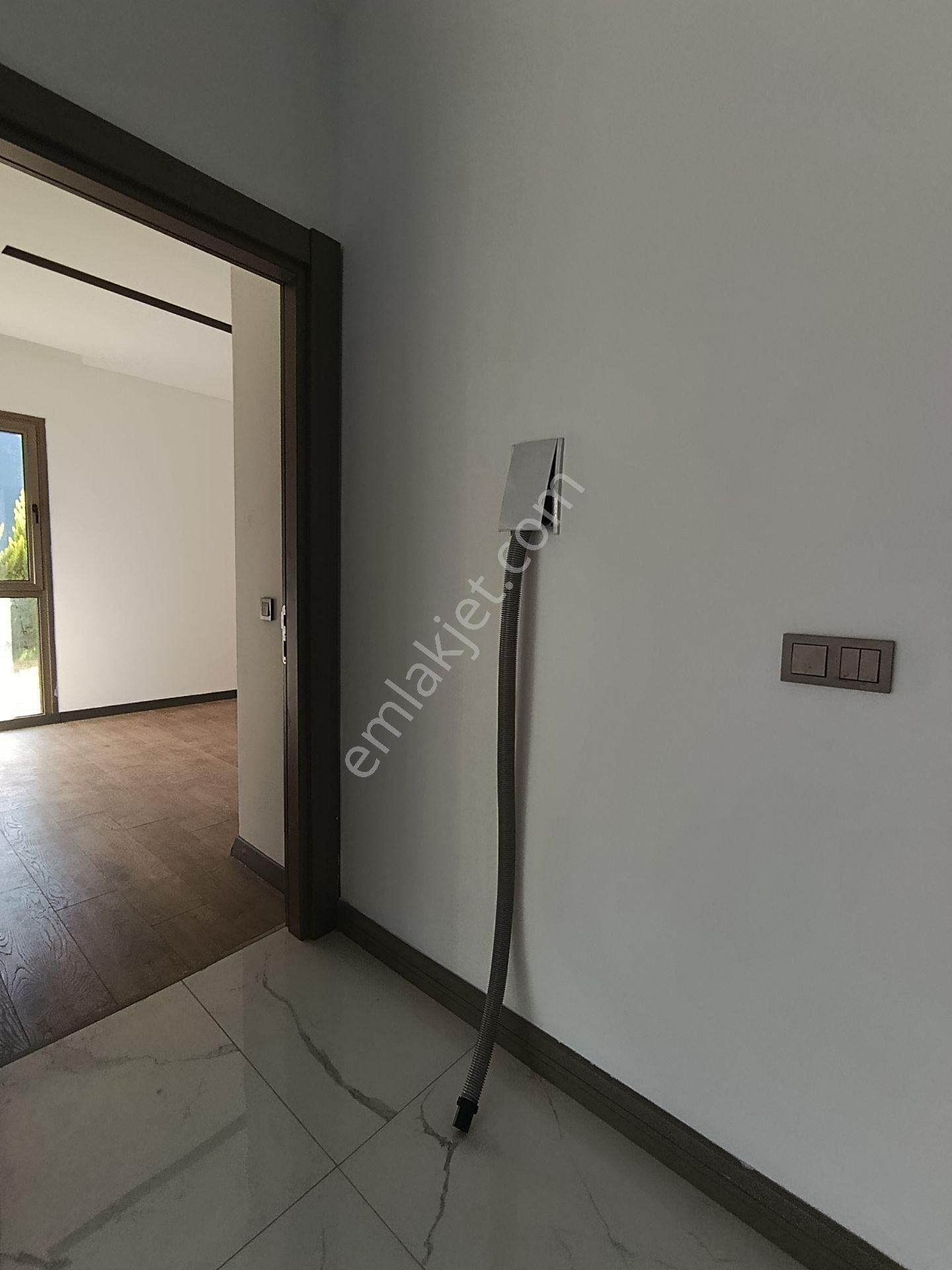 Kuşadası Merkezi Konumda Doğalgazlı Özel Bahçeli Hamam Saunalı Lux Ve Konforun Zirvesi - Görsel 16