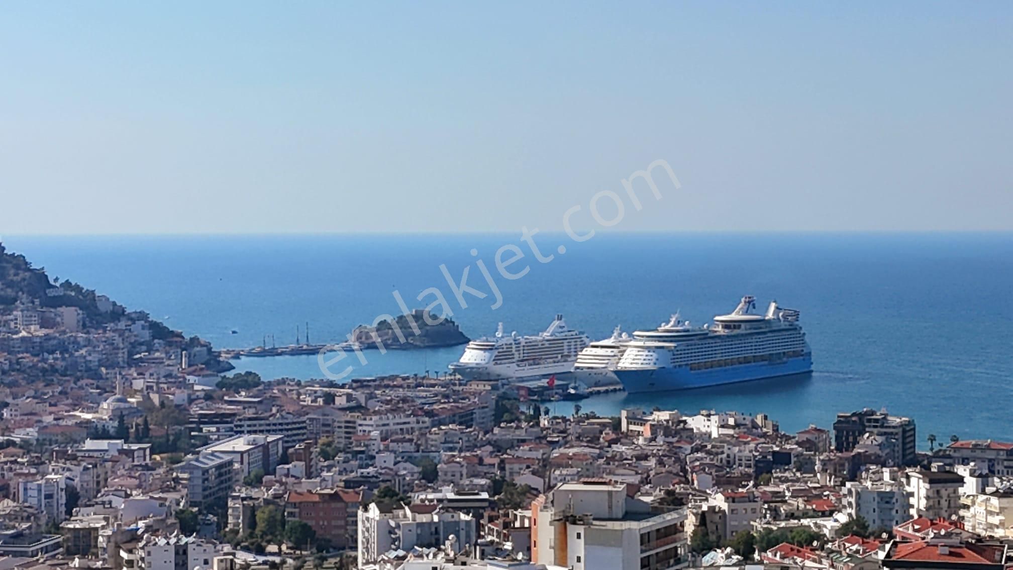 Kuşadası Merkezi Konumda Doğalgazlı Özel Bahçeli Hamam Saunalı Lux Ve Konforun Zirvesi - Görsel 3