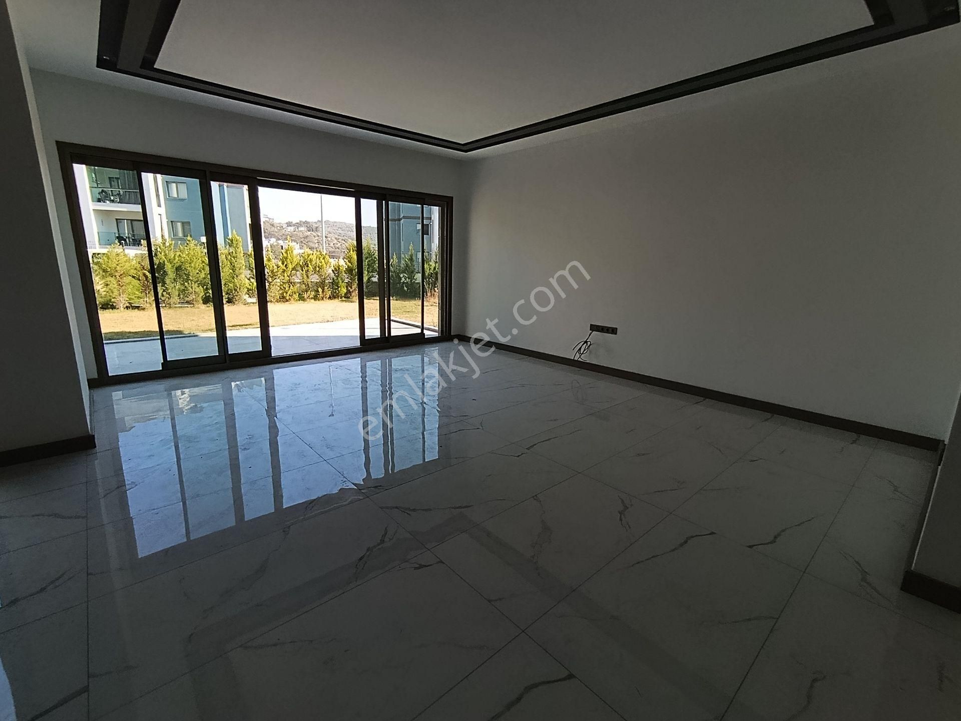 Kuşadası Merkezi Konumda Doğalgazlı Özel Bahçeli Hamam Saunalı Lux Ve Konforun Zirvesi - Görsel 24