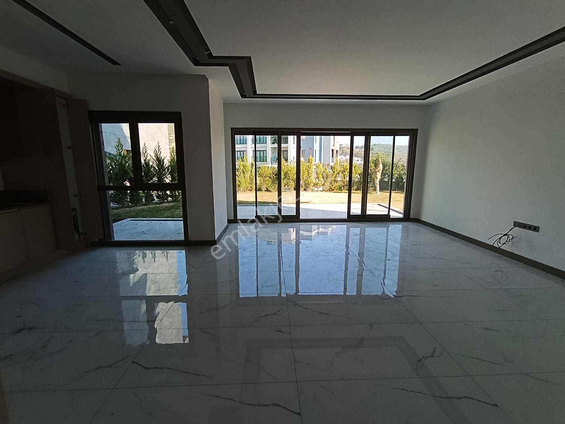 Kuşadası Merkezi Konumda Doğalgazlı Özel Bahçeli Hamam Saunalı Lux Ve Konforun Zirvesi - Görsel 9