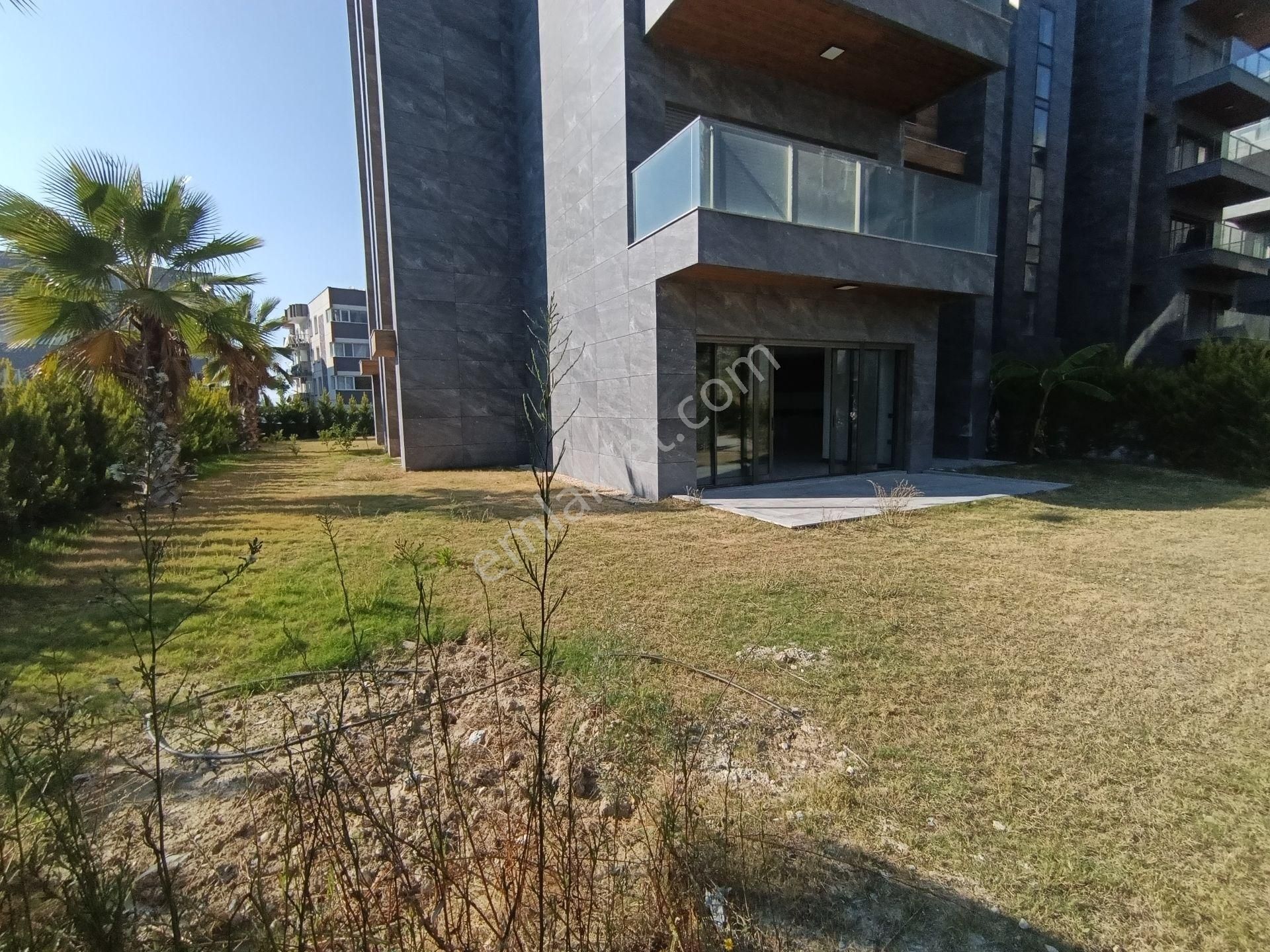 Kuşadası Merkezi Konumda Doğalgazlı Özel Bahçeli Hamam Saunalı Lux Ve Konforun Zirvesi - Görsel 28