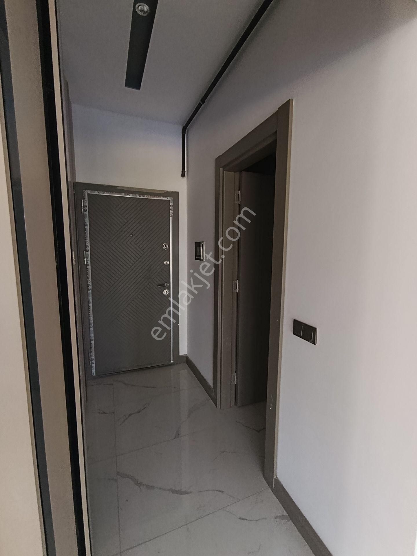 Kuşadası Merkezi Konumda Doğalgazlı Özel Bahçeli Hamam Saunalı Lux Ve Konforun Zirvesi - Görsel 13