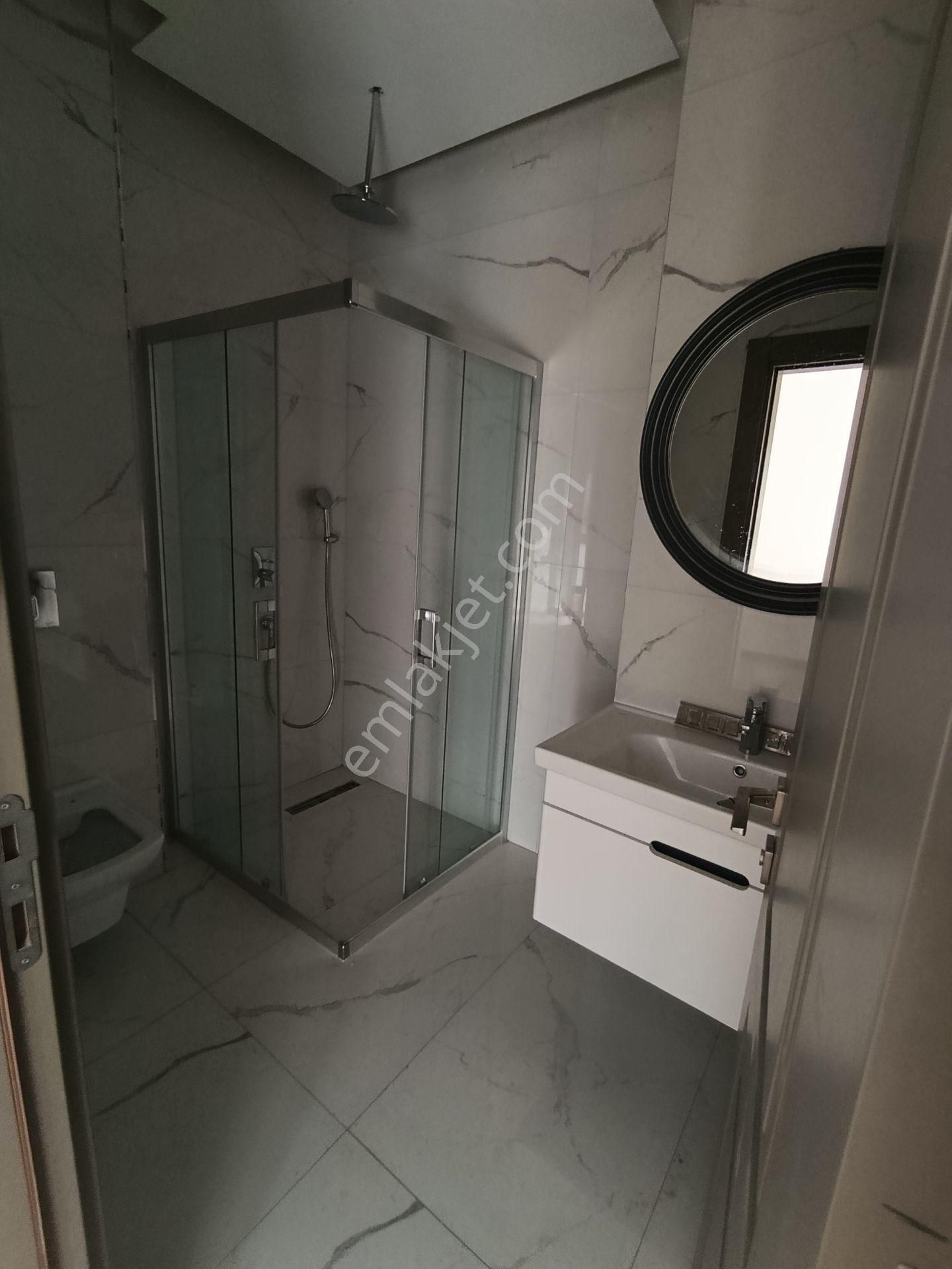 Kuşadası Merkezi Konumda Doğalgazlı Özel Bahçeli Hamam Saunalı Lux Ve Konforun Zirvesi - Görsel 19