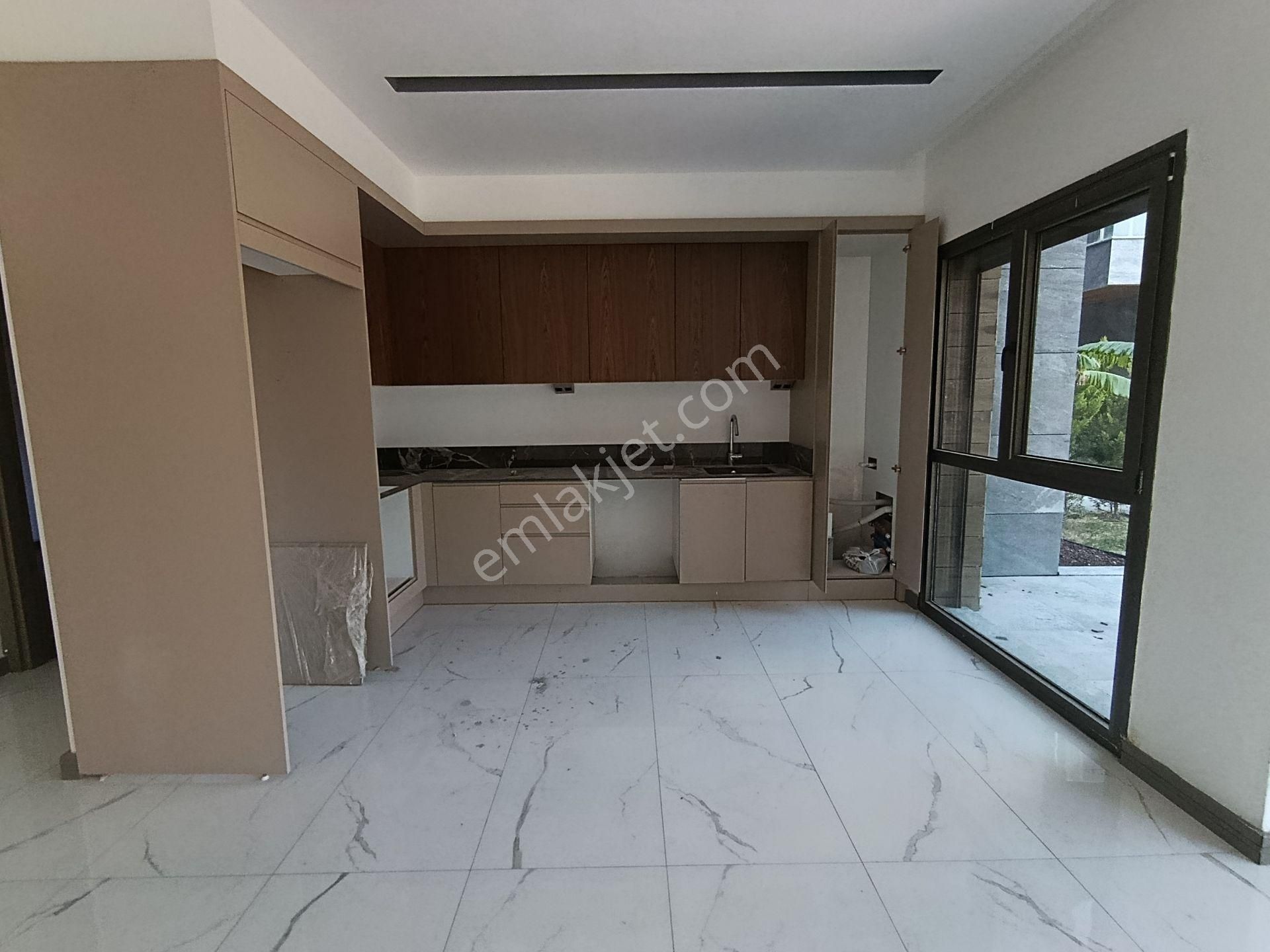 Kuşadası Merkezi Konumda Doğalgazlı Özel Bahçeli Hamam Saunalı Lux Ve Konforun Zirvesi - Görsel 7