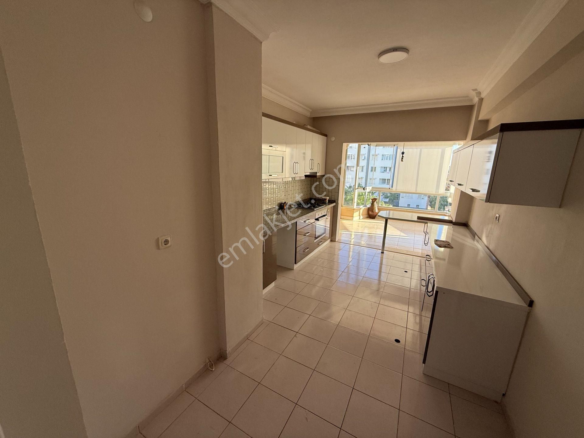 Fırsat Daire Şehir Hastanesi Yakını Havuzlu Güvenlikli Geniş 2+1 - Görsel 4