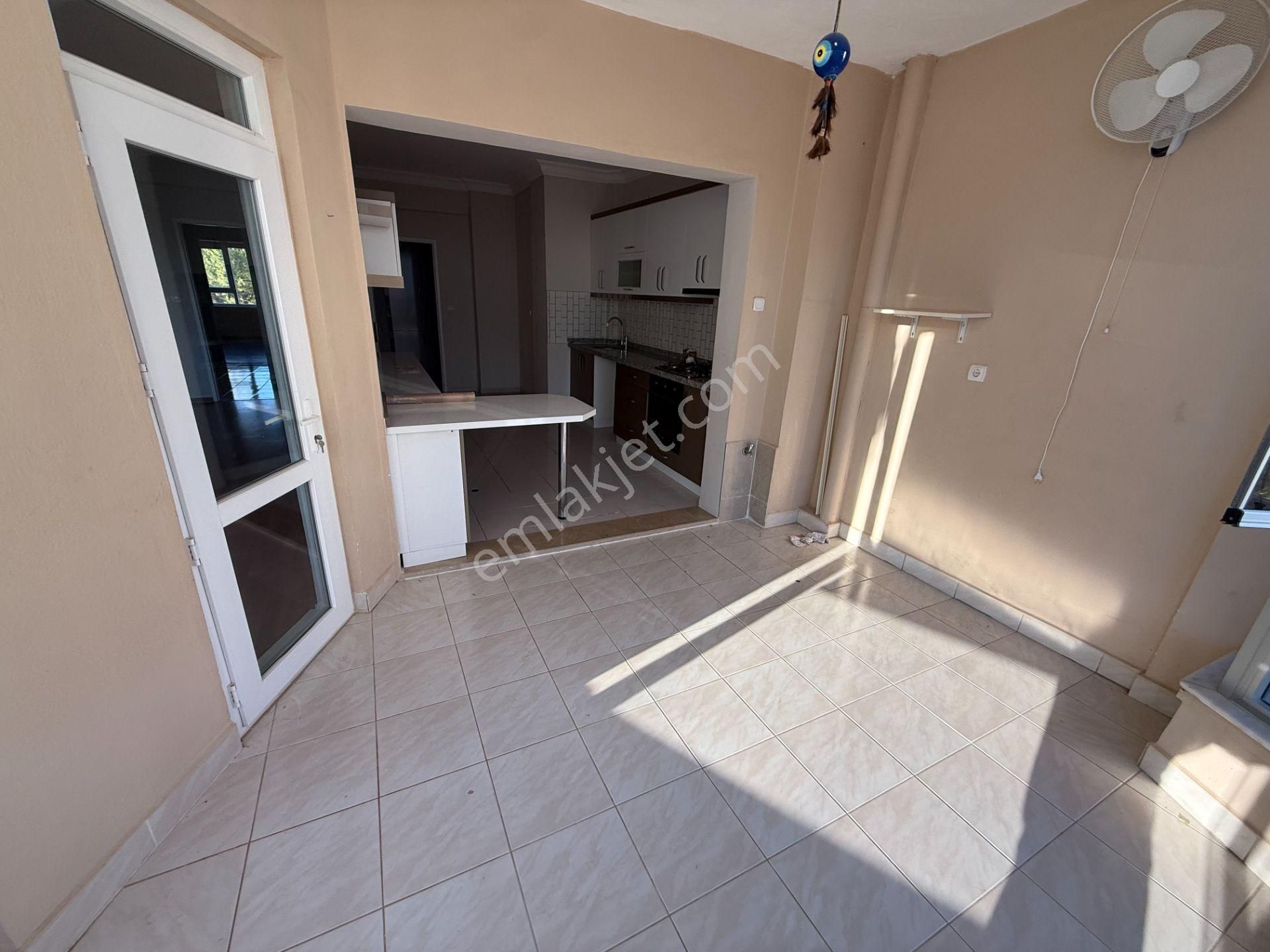 Fırsat Daire Şehir Hastanesi Yakını Havuzlu Güvenlikli Geniş 2+1 - Görsel 6