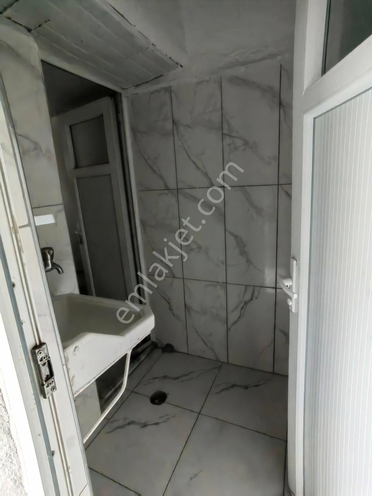 Nasreddin Emlaktan Salı Pazarı Civarı Kiralık Müstakil - Görsel 8