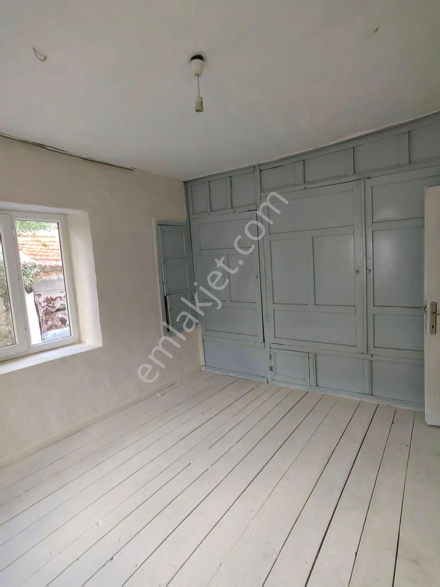 Nasreddin Emlaktan Salı Pazarı Civarı Kiralık Müstakil - Görsel 13