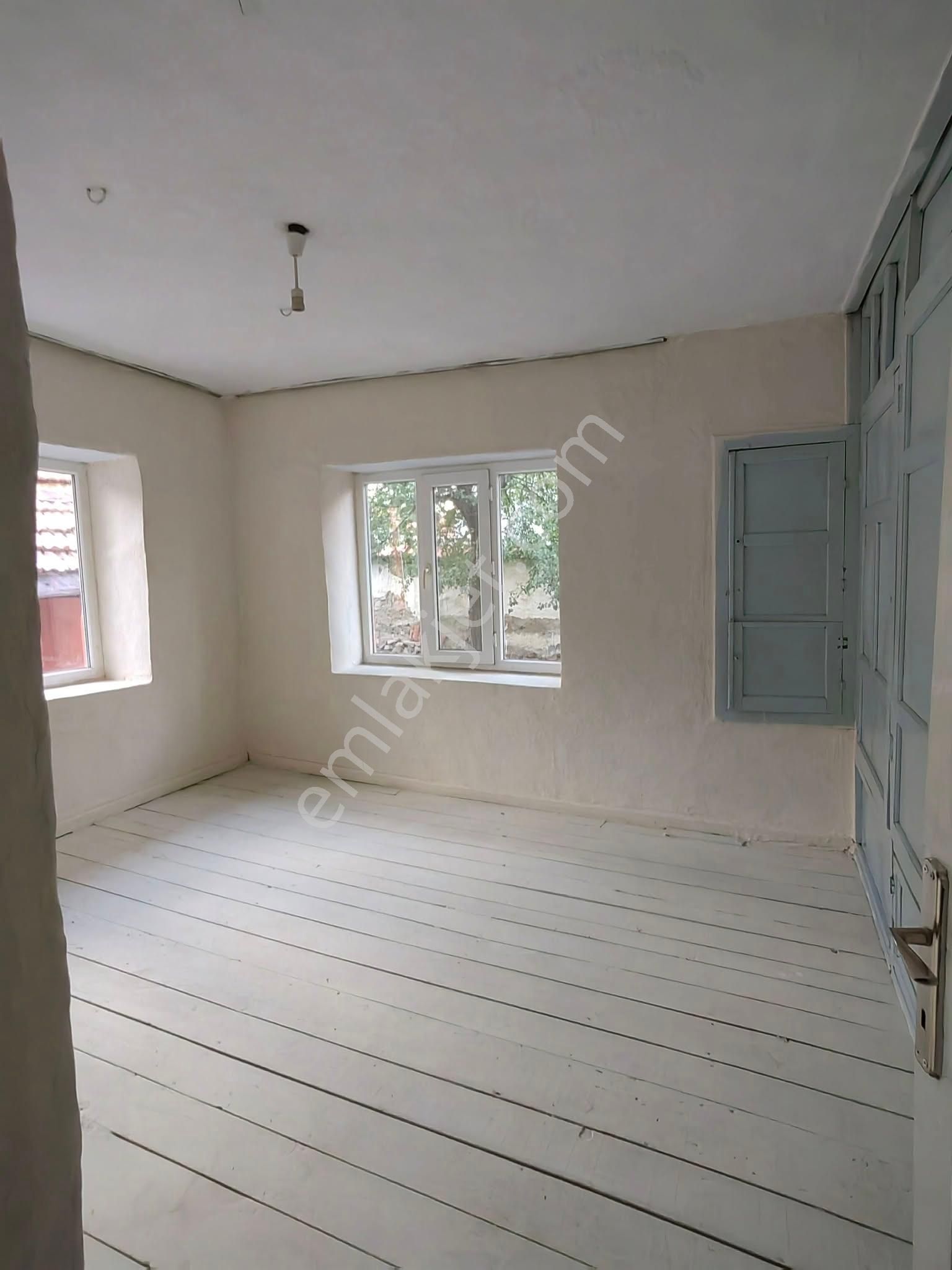 Nasreddin Emlaktan Salı Pazarı Civarı Kiralık Müstakil - Görsel 10