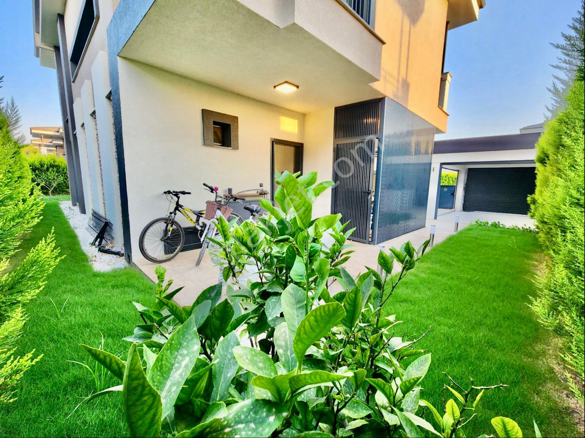 Sahil Siteleri Denize 800 Metre Özel Havuz’lu Villa - Görsel 34