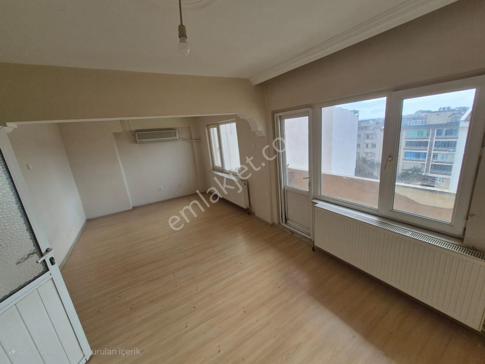 Bandırma Atatürk Caddesi 2+1 Kiralık Daire