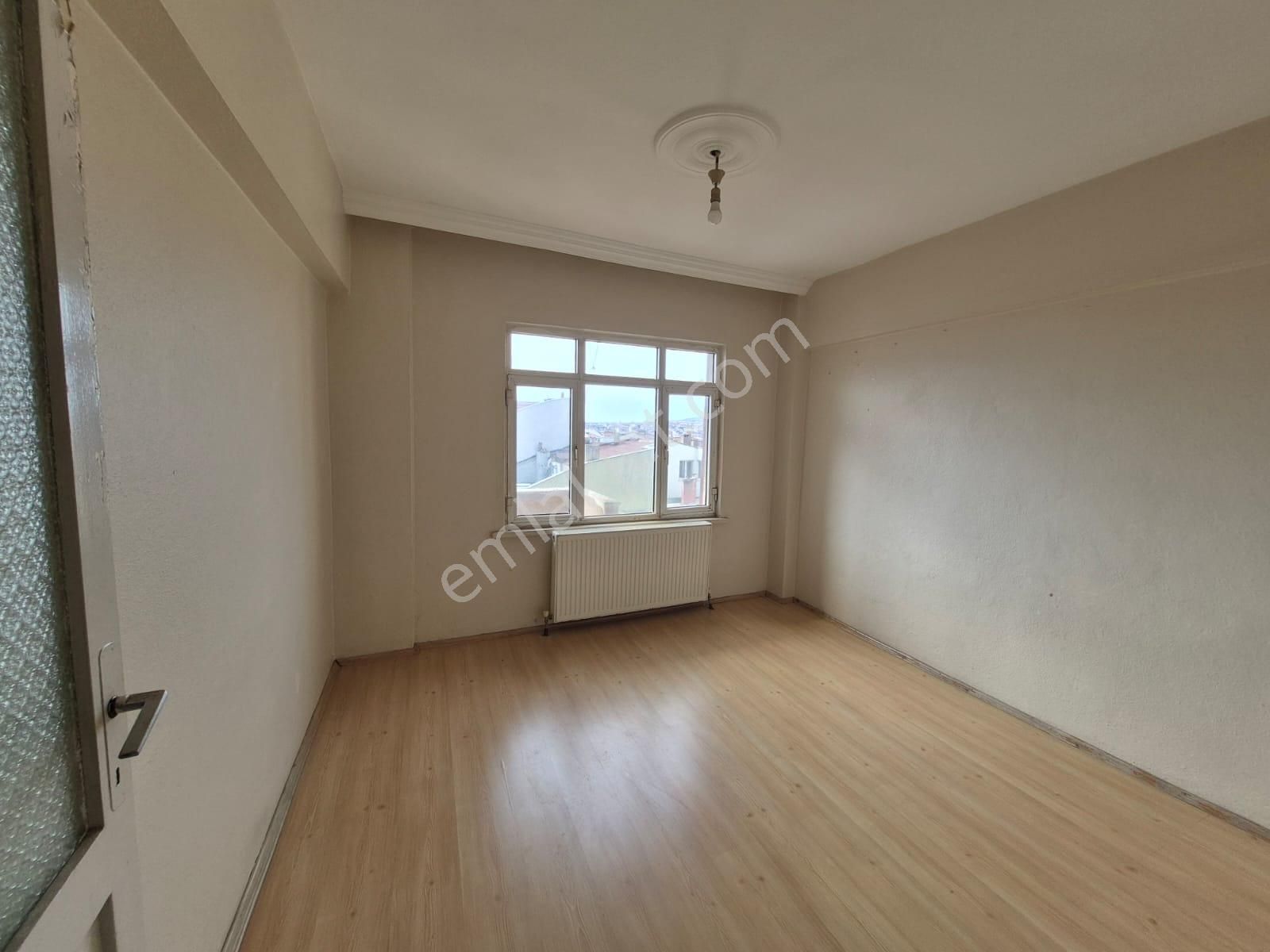 Bandırma Atatürk Caddesi 2+1 Kiralık Daire - Görsel 18