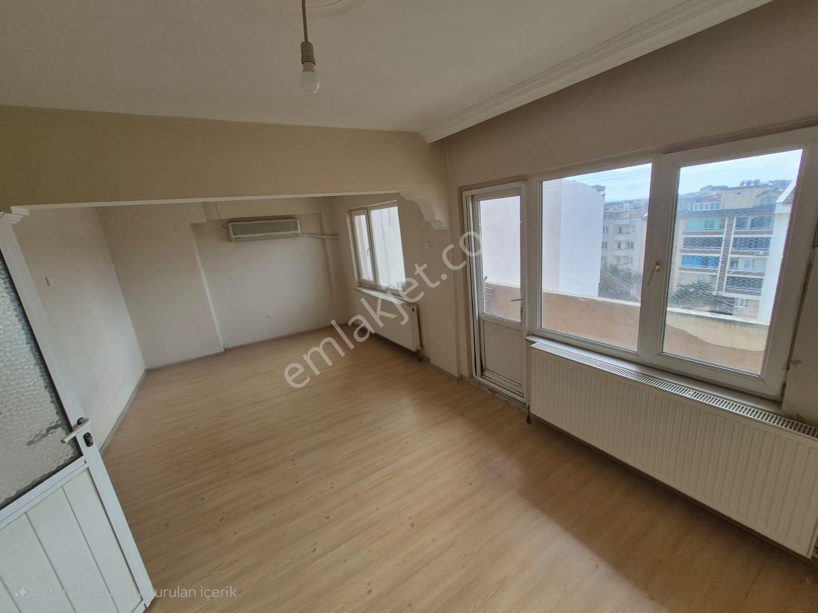 Bandırma Atatürk Caddesi 2+1 Kiralık Daire - Görsel 2
