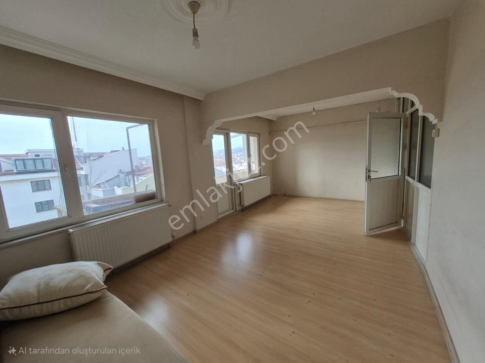 Bandırma Atatürk Caddesi 2+1 Kiralık Daire - Görsel 4