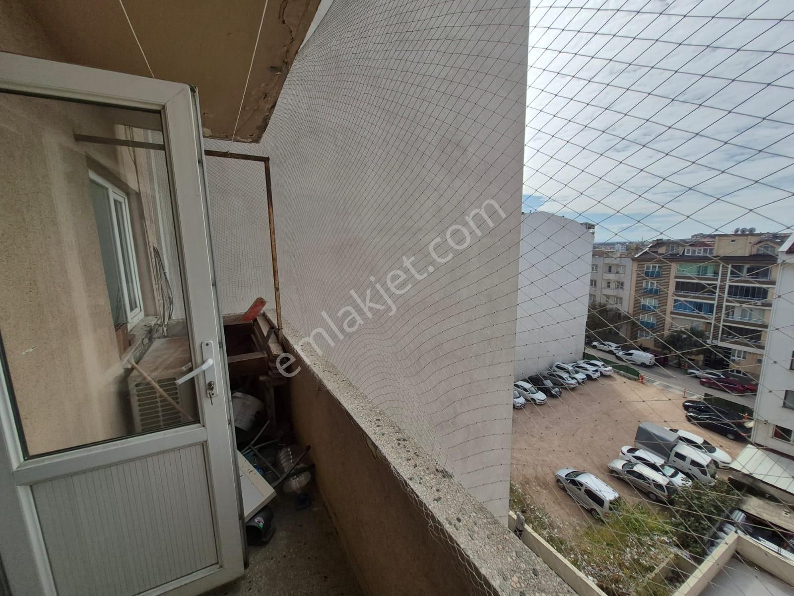 Bandırma Atatürk Caddesi 2+1 Kiralık Daire - Görsel 13