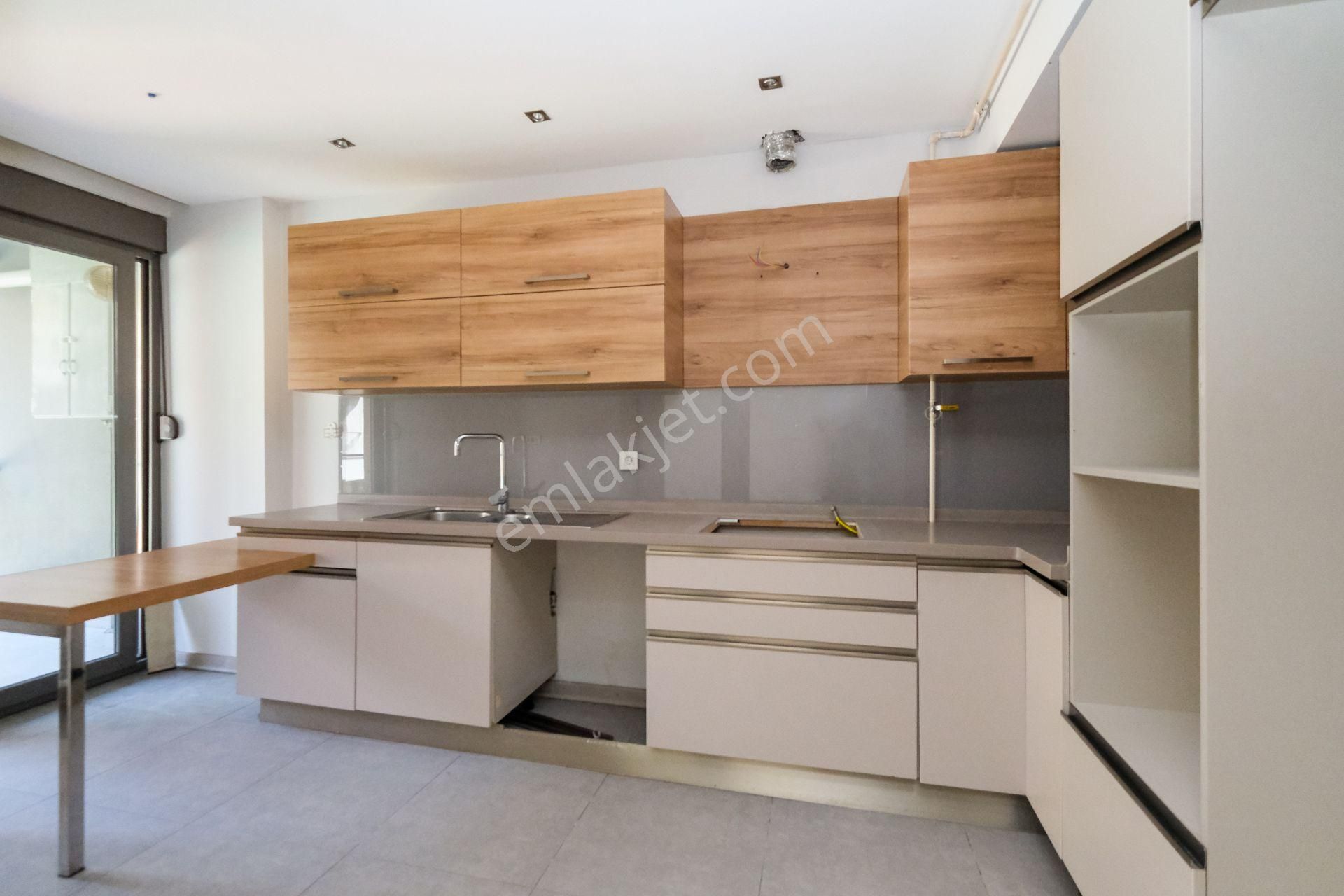 Termessos 'da Site İçinde Havuzlu K.otoparklı Şık 2+1 - Görsel 8