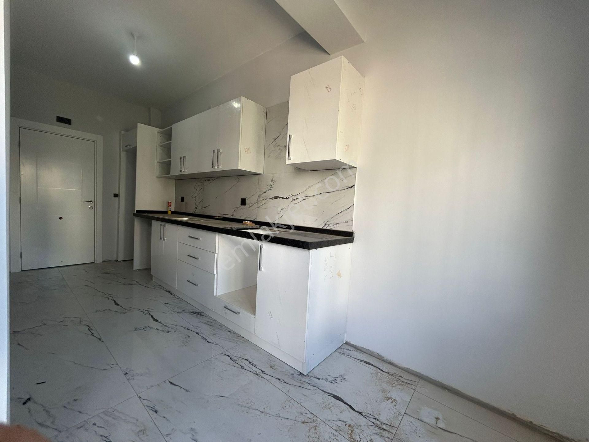 Yükselden Kadıköyde Satılık Yerden Isıtmalı Ayrı Mutfak Kapalı Otoparklı Lux Öncephe 2+1 Daire - Görsel 19