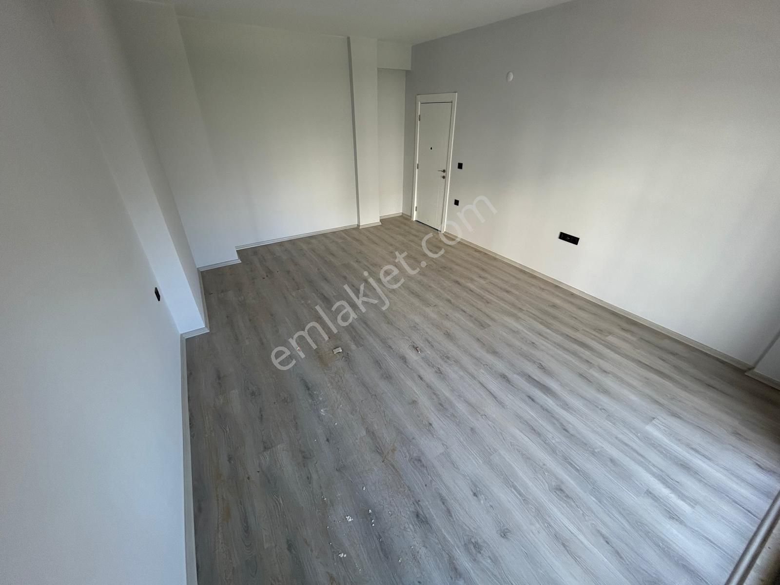 Yükselden Kadıköyde Satılık Yerden Isıtmalı Ayrı Mutfak Kapalı Otoparklı Lux Öncephe 2+1 Daire - Görsel 6