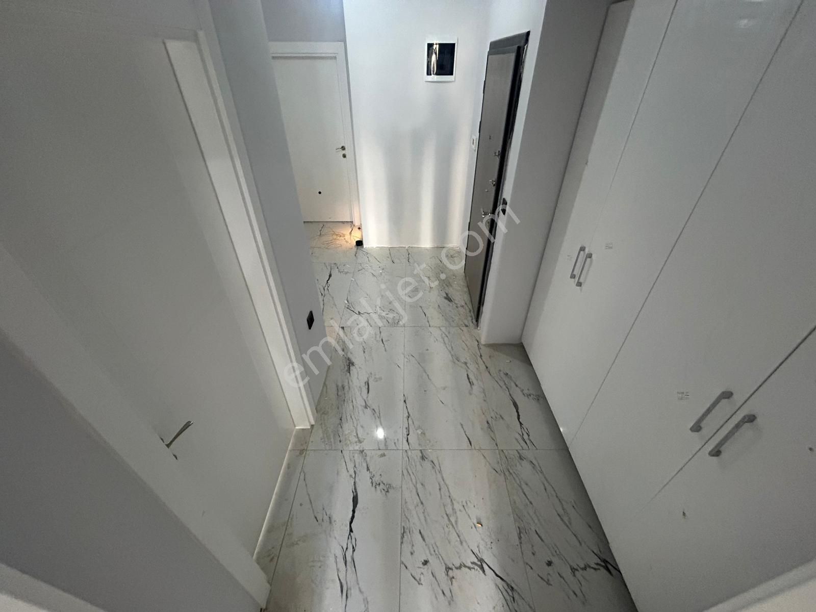 Yükselden Kadıköyde Satılık Yerden Isıtmalı Ayrı Mutfak Kapalı Otoparklı Lux Öncephe 2+1 Daire - Görsel 16