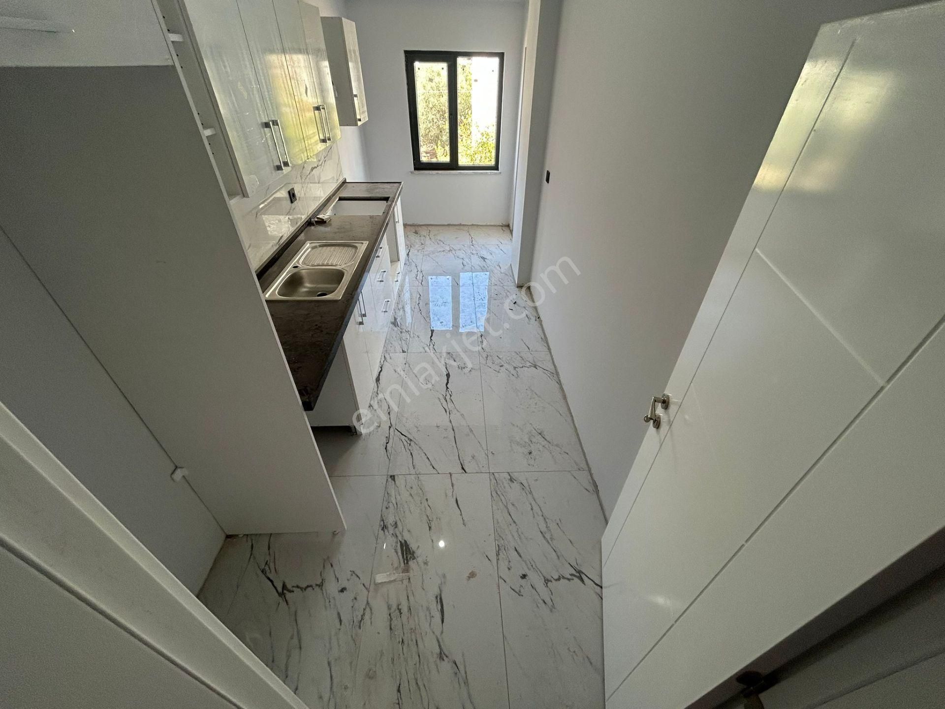 Yükselden Kadıköyde Satılık Yerden Isıtmalı Ayrı Mutfak Kapalı Otoparklı Lux Öncephe 2+1 Daire - Görsel 25