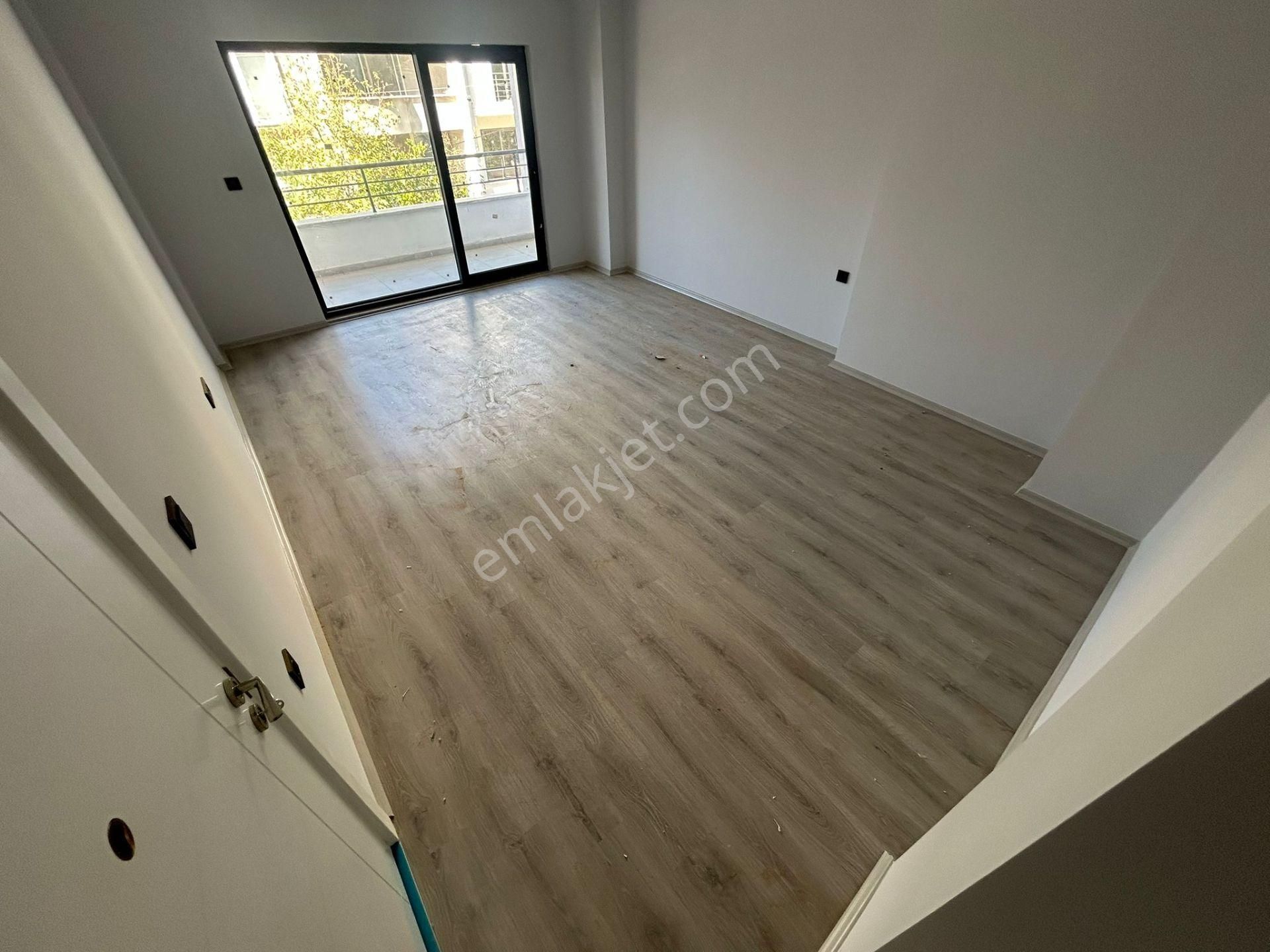 Yükselden Kadıköyde Satılık Yerden Isıtmalı Ayrı Mutfak Kapalı Otoparklı Lux Öncephe 2+1 Daire - Görsel 18