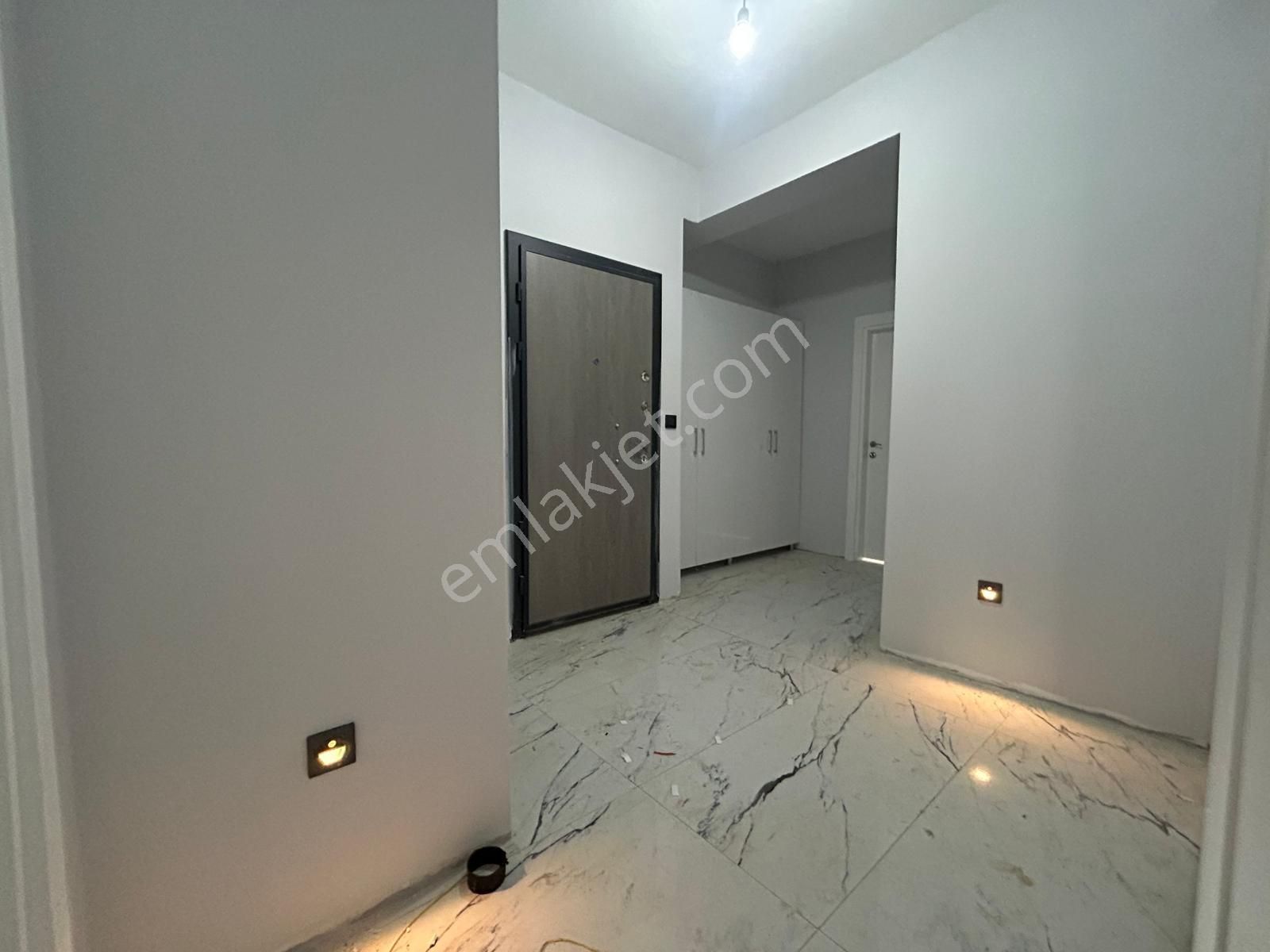 Yükselden Kadıköyde Satılık Yerden Isıtmalı Ayrı Mutfak Kapalı Otoparklı Lux Öncephe 2+1 Daire - Görsel 9