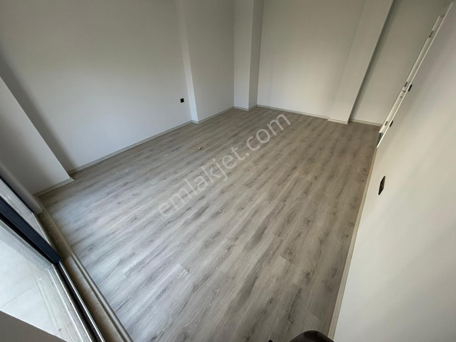 Yükselden Kadıköyde Satılık Yerden Isıtmalı Ayrı Mutfak Kapalı Otoparklı Lux Öncephe 2+1 Daire - Görsel 24
