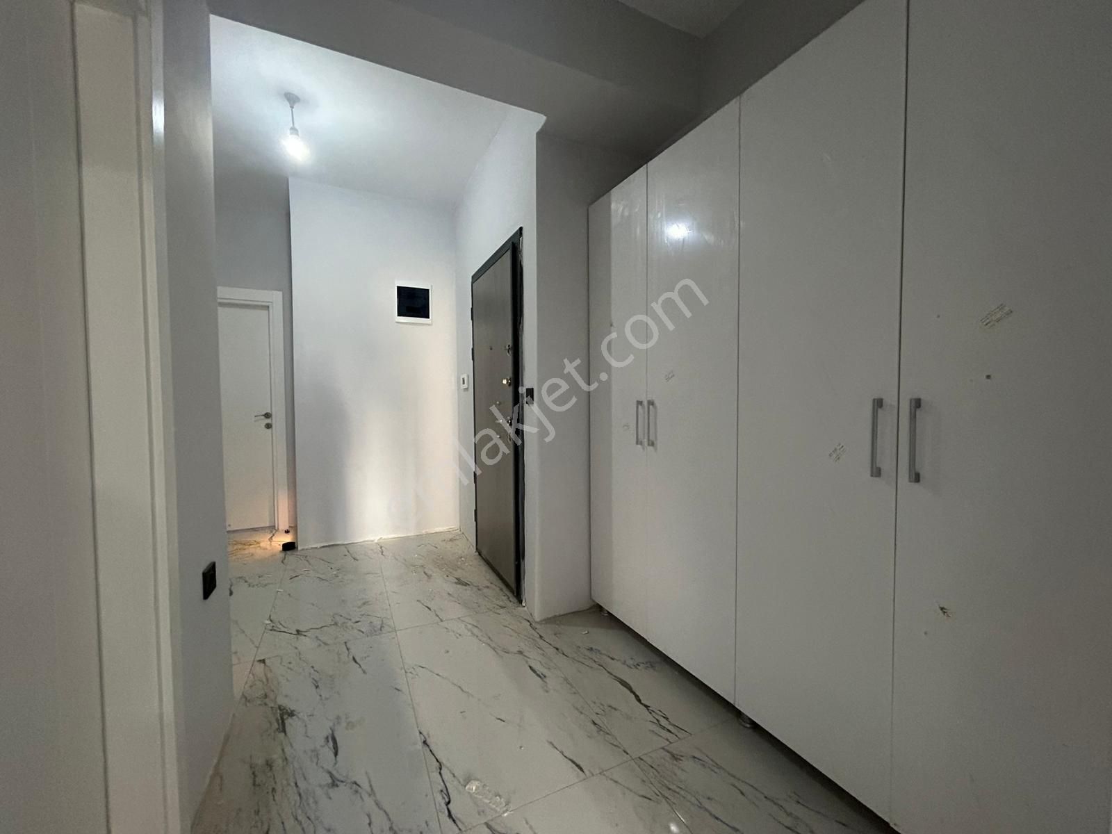 Yükselden Kadıköyde Satılık Yerden Isıtmalı Ayrı Mutfak Kapalı Otoparklı Lux Öncephe 2+1 Daire - Görsel 12