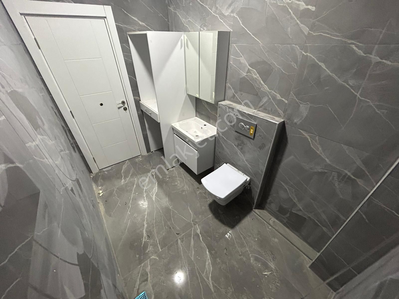 Yükselden Kadıköyde Satılık Yerden Isıtmalı Ayrı Mutfak Kapalı Otoparklı Lux Öncephe 2+1 Daire - Görsel 13