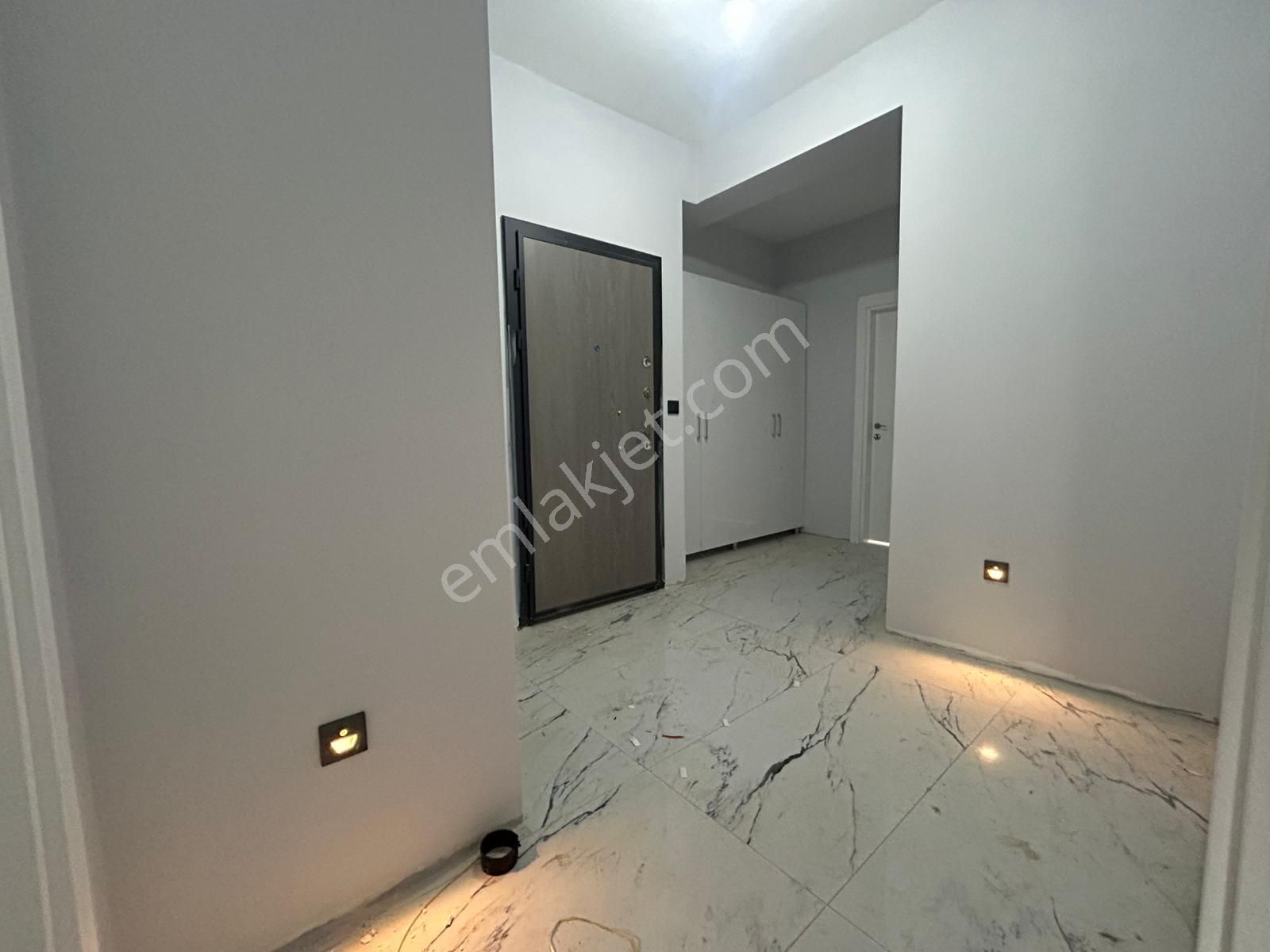 Yükselden Kadıköyde Satılık Yerden Isıtmalı Ayrı Mutfak Kapalı Otoparklı Lux Öncephe 2+1 Daire - Görsel 7