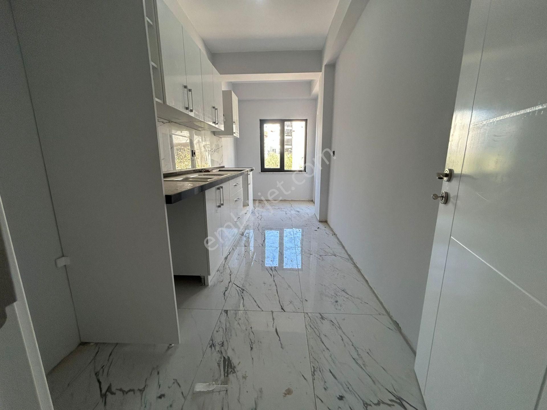 Yükselden Kadıköyde Satılık Yerden Isıtmalı Ayrı Mutfak Kapalı Otoparklı Lux Öncephe 2+1 Daire - Görsel 22