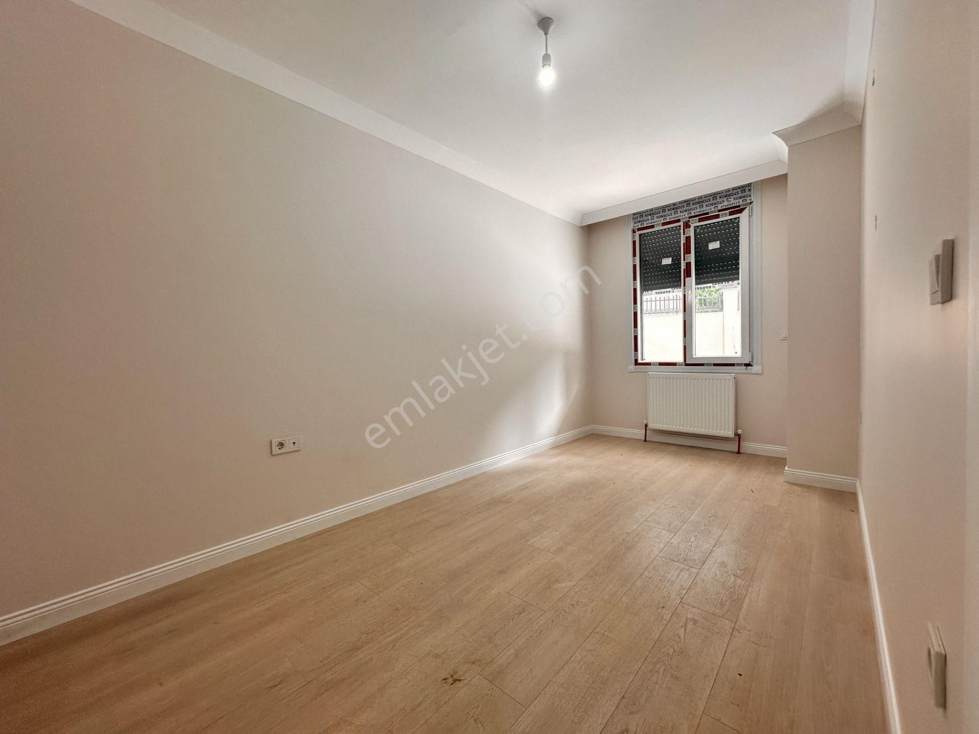 Next House'dan, Bahçelievler Merkezde, Bahçe Kullanımlı, 2+1 - Görsel 13