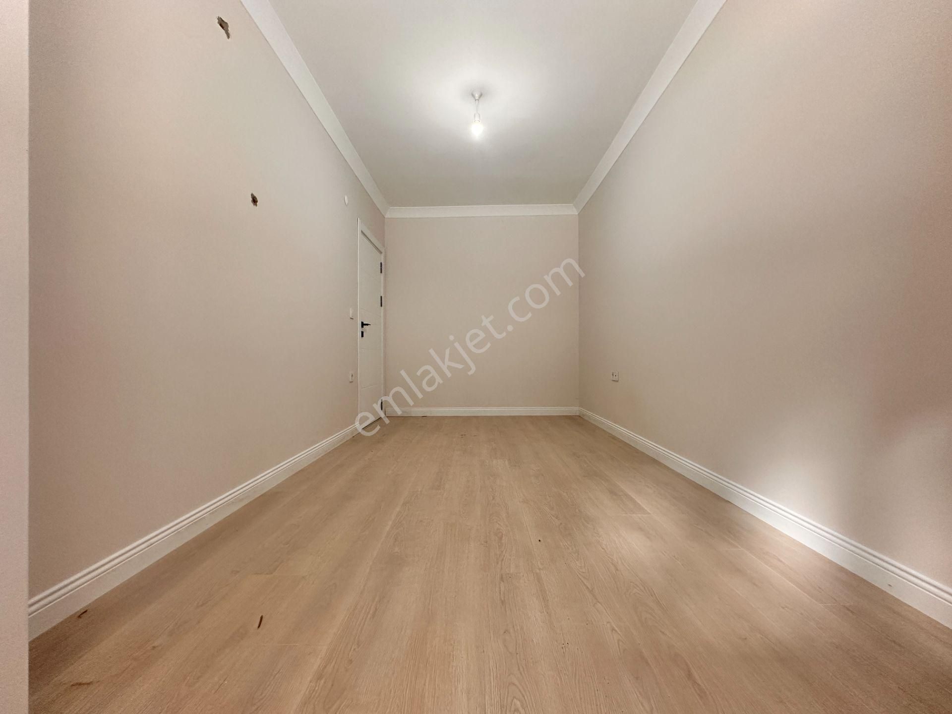 Next House'dan, Bahçelievler Merkezde, Bahçe Kullanımlı, 2+1 - Görsel 10