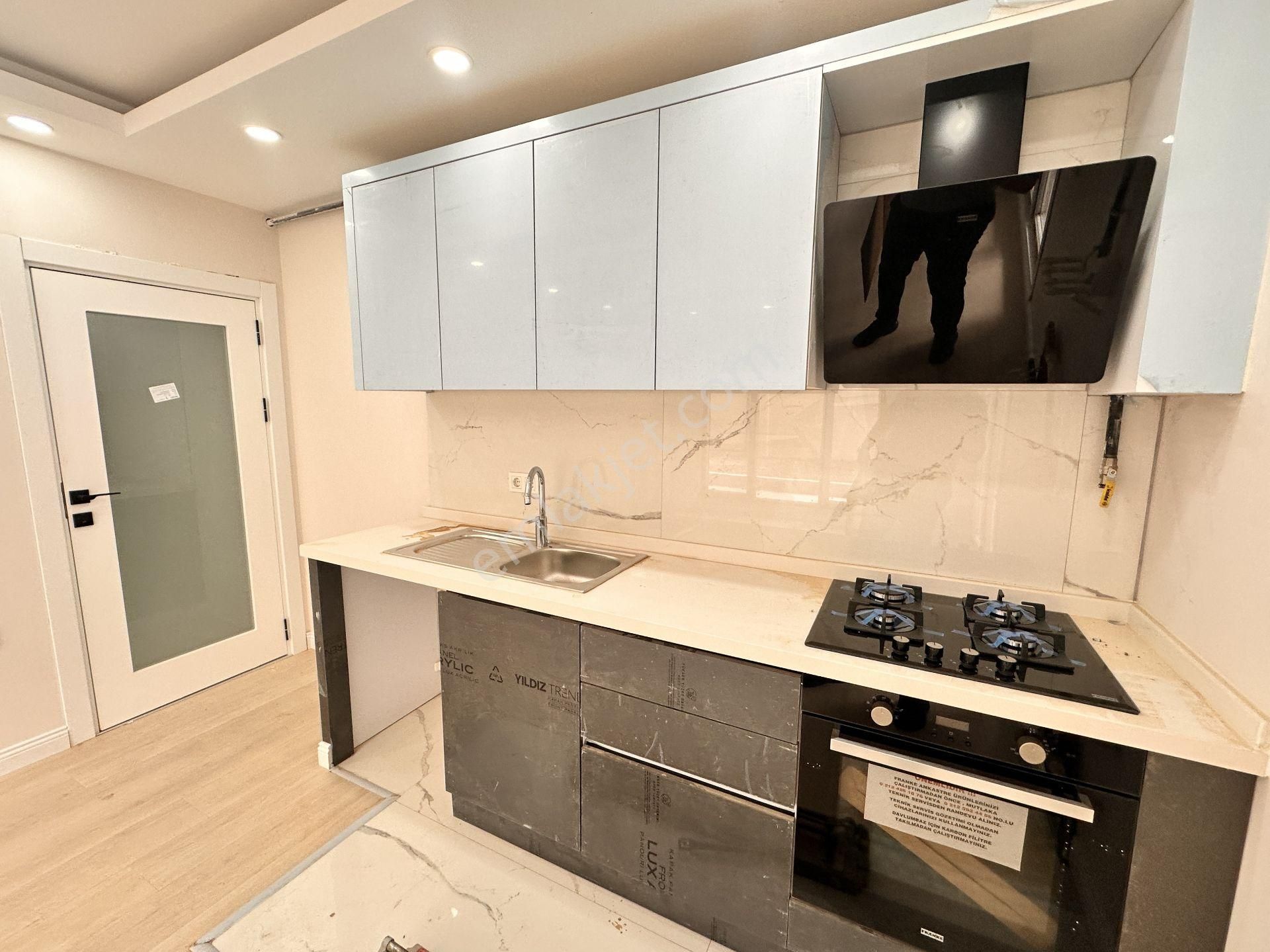 Next House'dan, Bahçelievler Merkezde, Bahçe Kullanımlı, 2+1 - Görsel 6