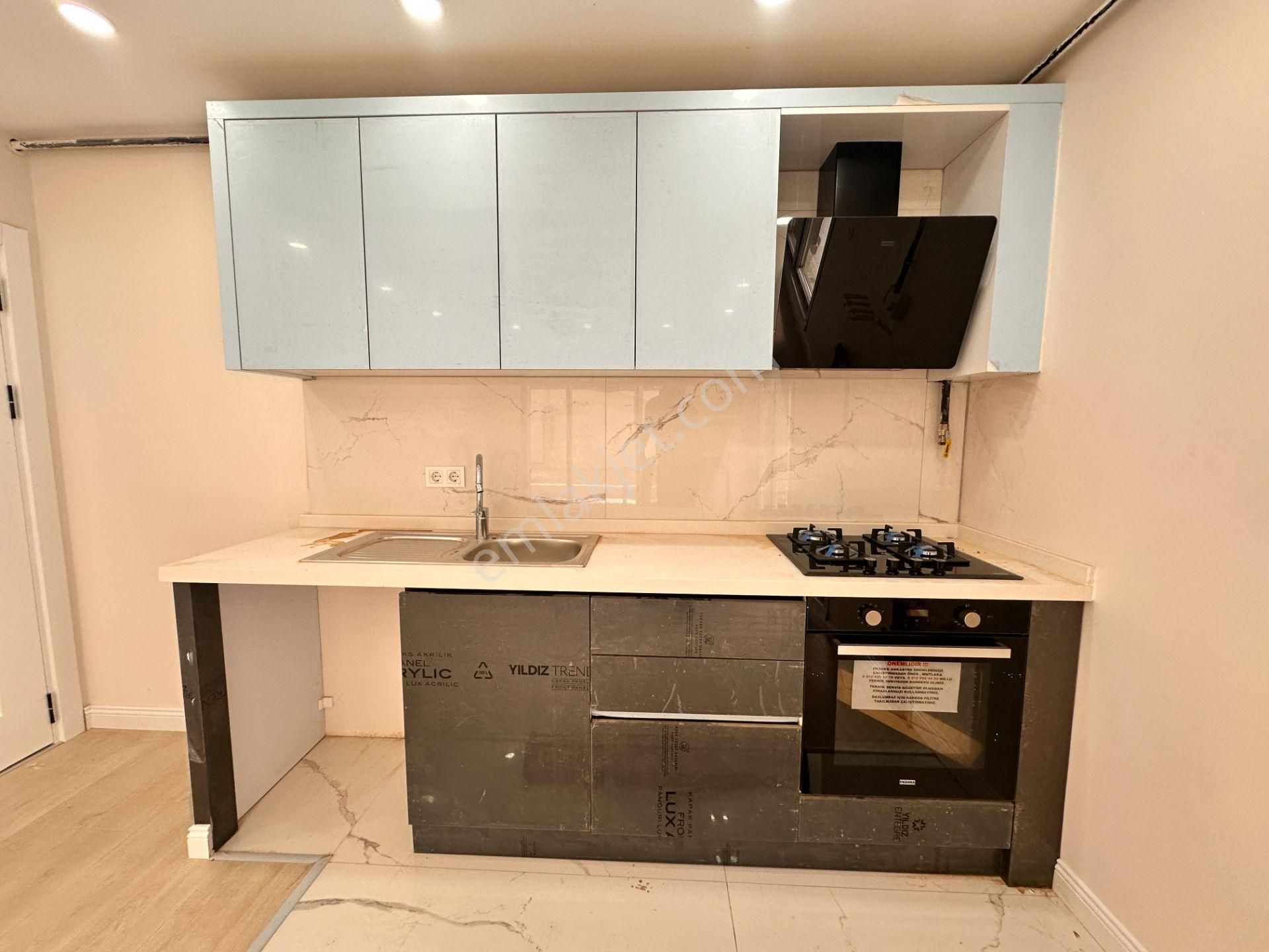 Next House'dan, Bahçelievler Merkezde, Bahçe Kullanımlı, 2+1 - Görsel 11