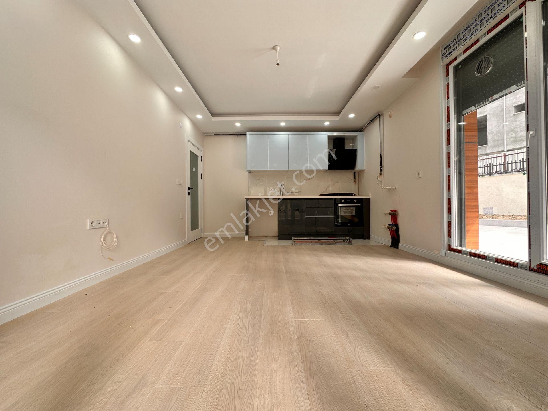 Next House'dan, Bahçelievler Merkezde, Bahçe Kullanımlı, 2+1 - Görsel 7