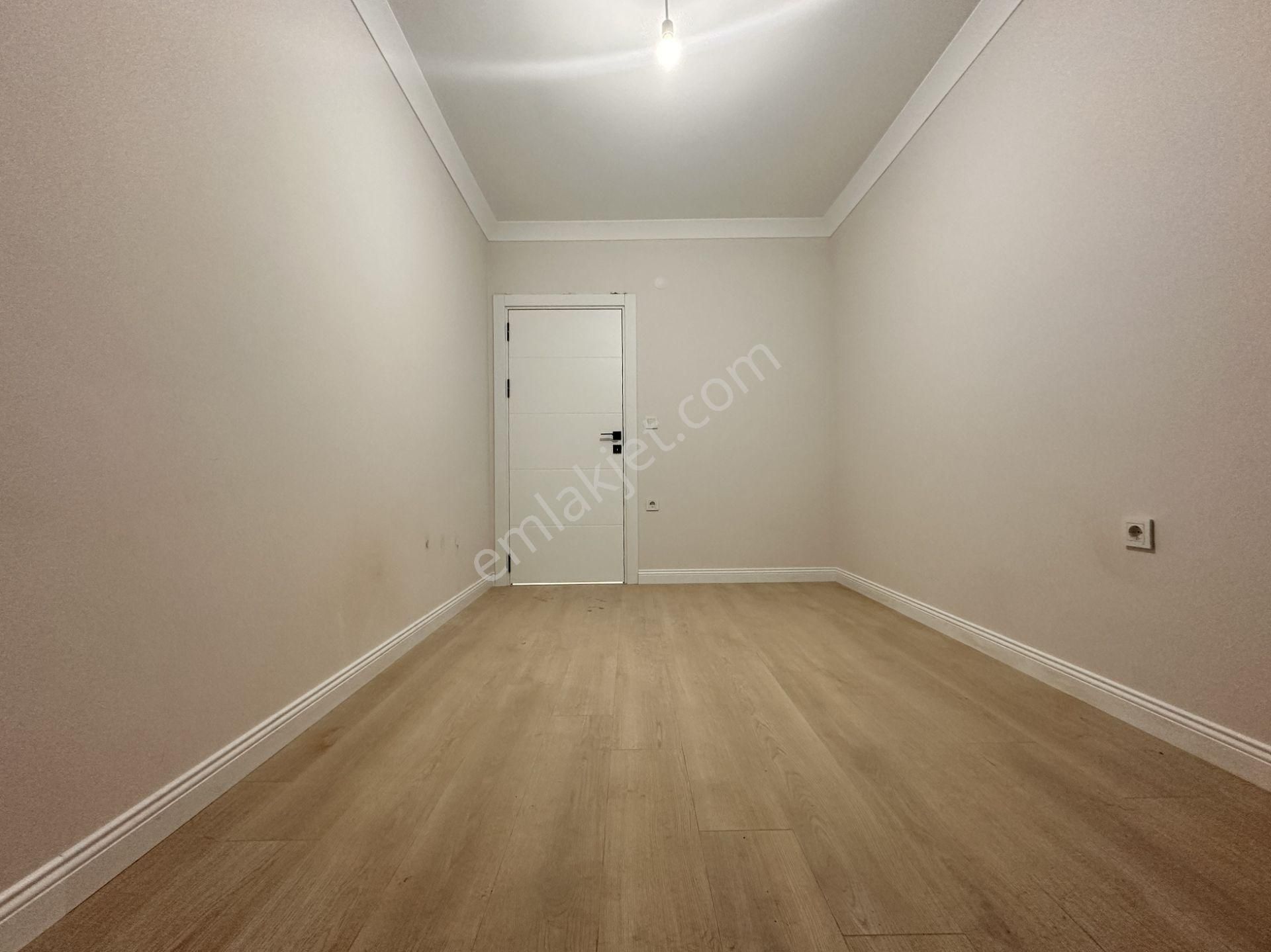 Next House'dan, Bahçelievler Merkezde, Bahçe Kullanımlı, 2+1 - Görsel 20