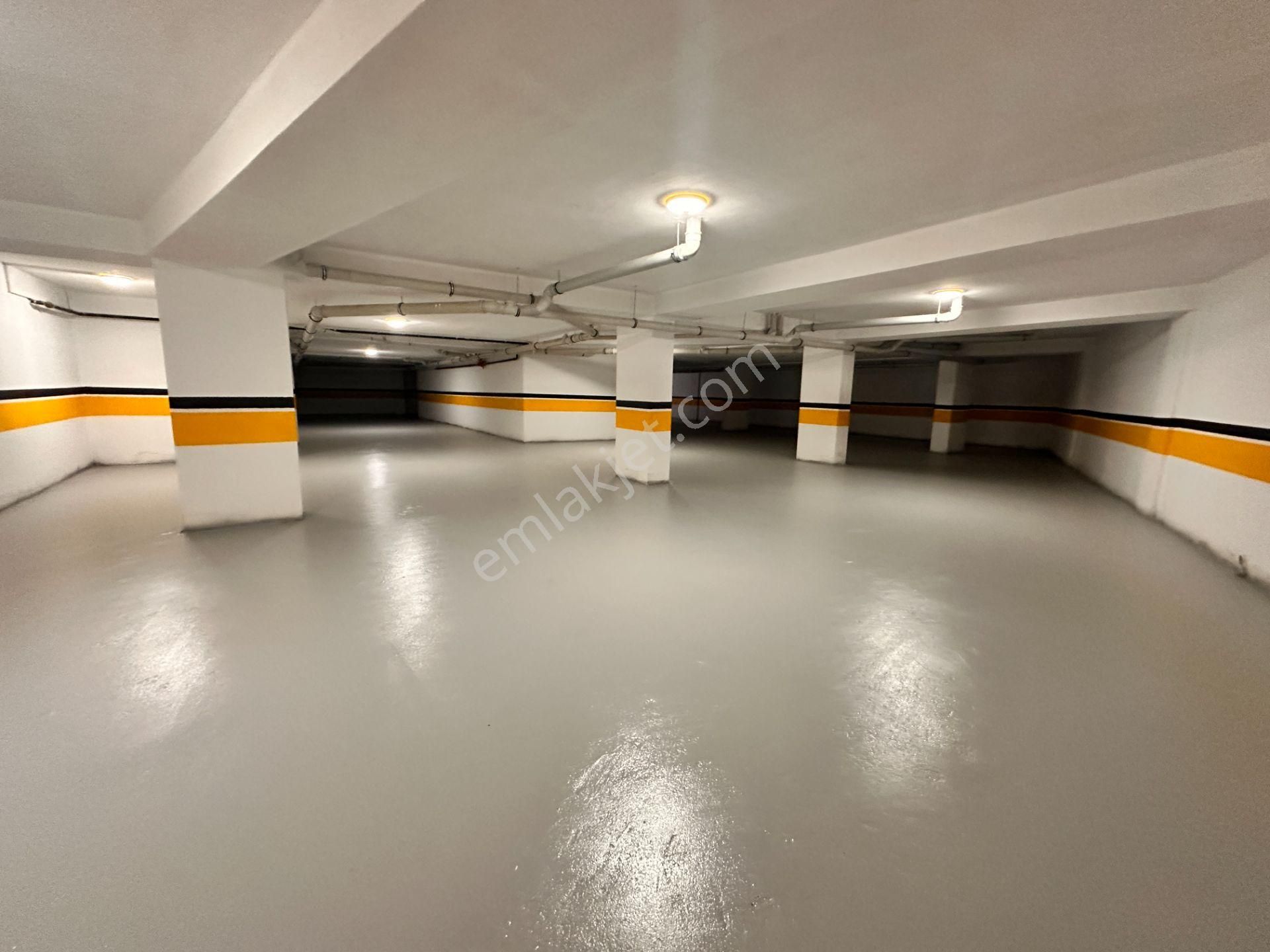 Next House'dan, Bahçelievler Merkezde, Bahçe Kullanımlı, 2+1 - Görsel 24