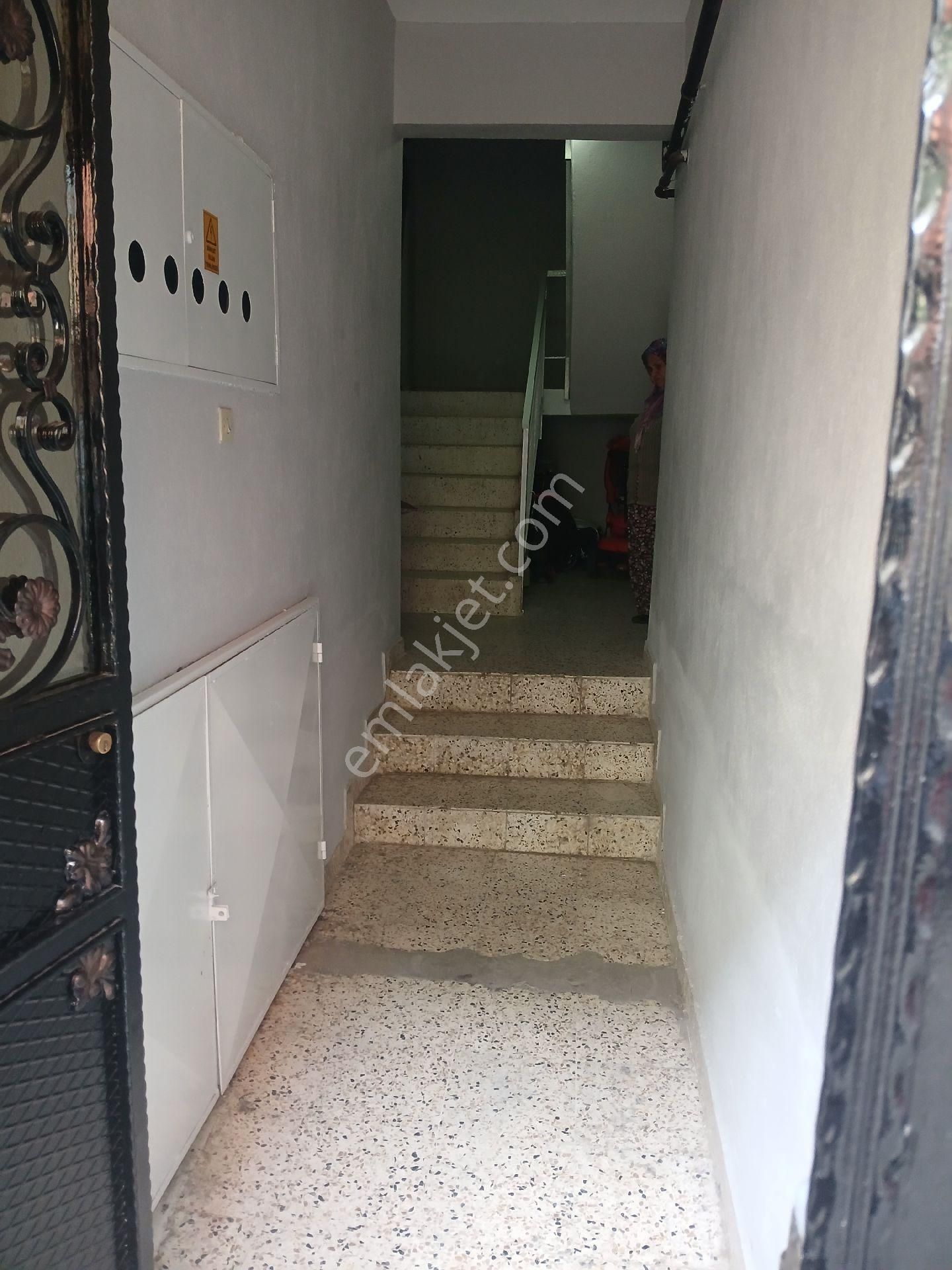 Karabağlar Sarıyer Mah Kiralık Daire - Görsel 5