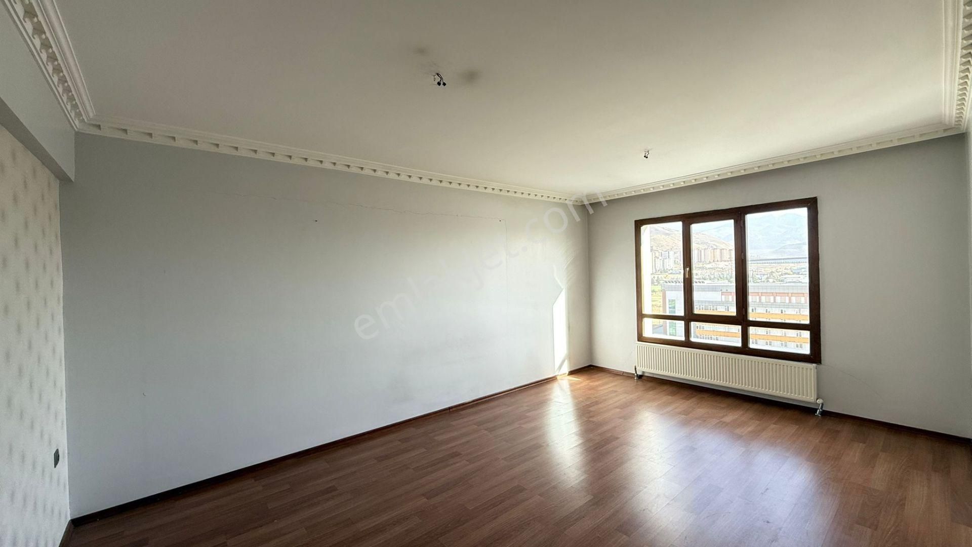 Arven Safir Sitesi Kiralık 3+1 Lüks Daire - Görsel 22