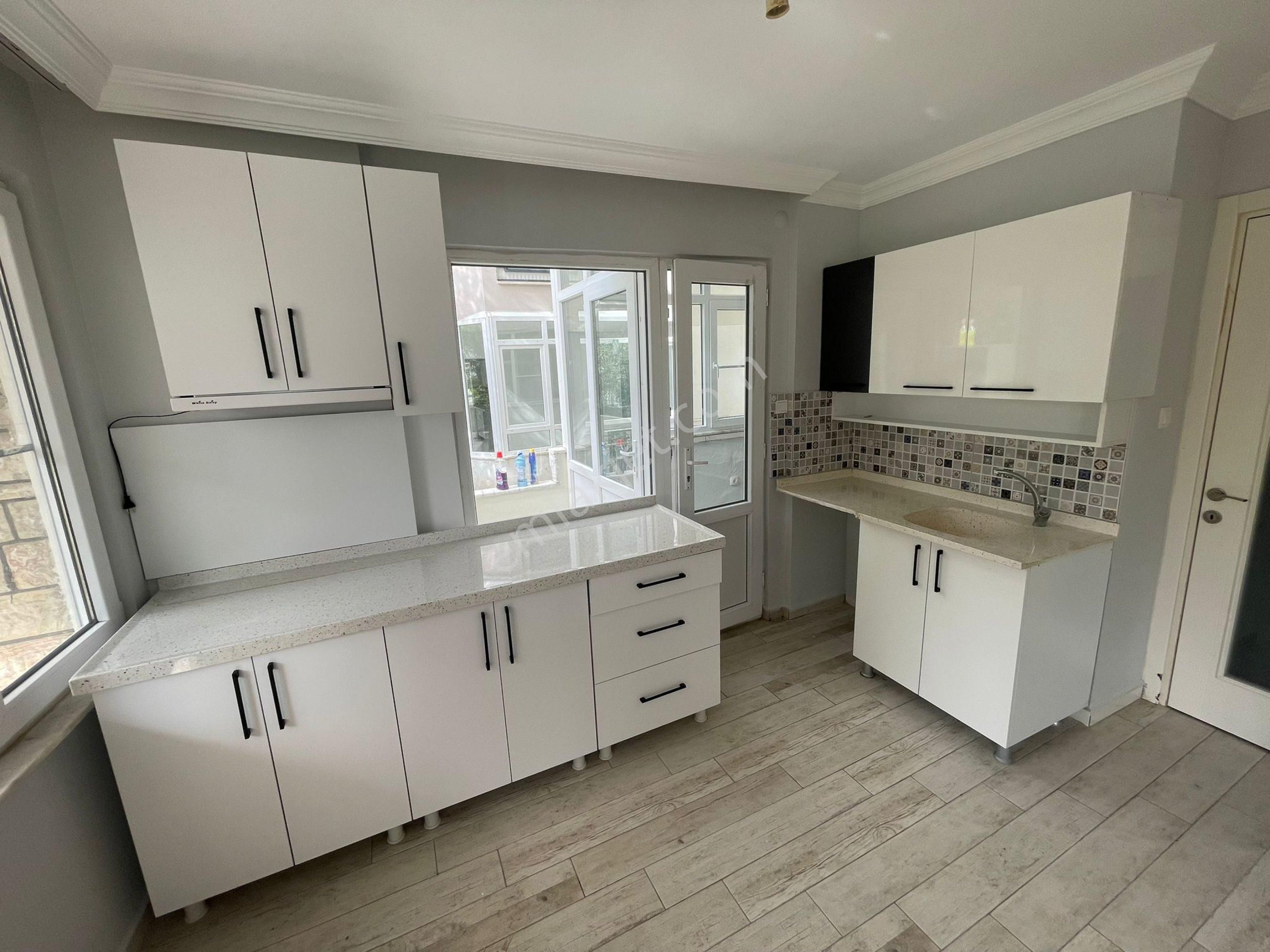 Cadde'den Altınoluk'ta Uygun Fiyatlı 1+1 Kelepir Satılık - Görsel 9