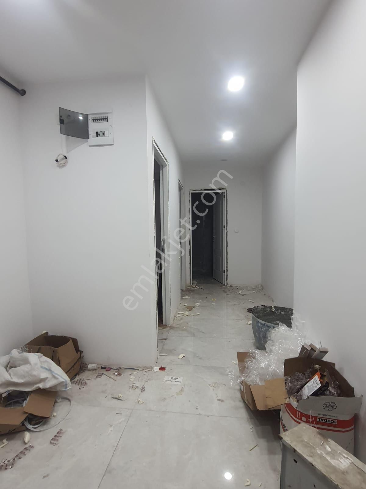 Küçükçekmece Cennet Mah. Satılık 100 M2 Teraslı 2+1 Büyük Y.giriş - Görsel 17