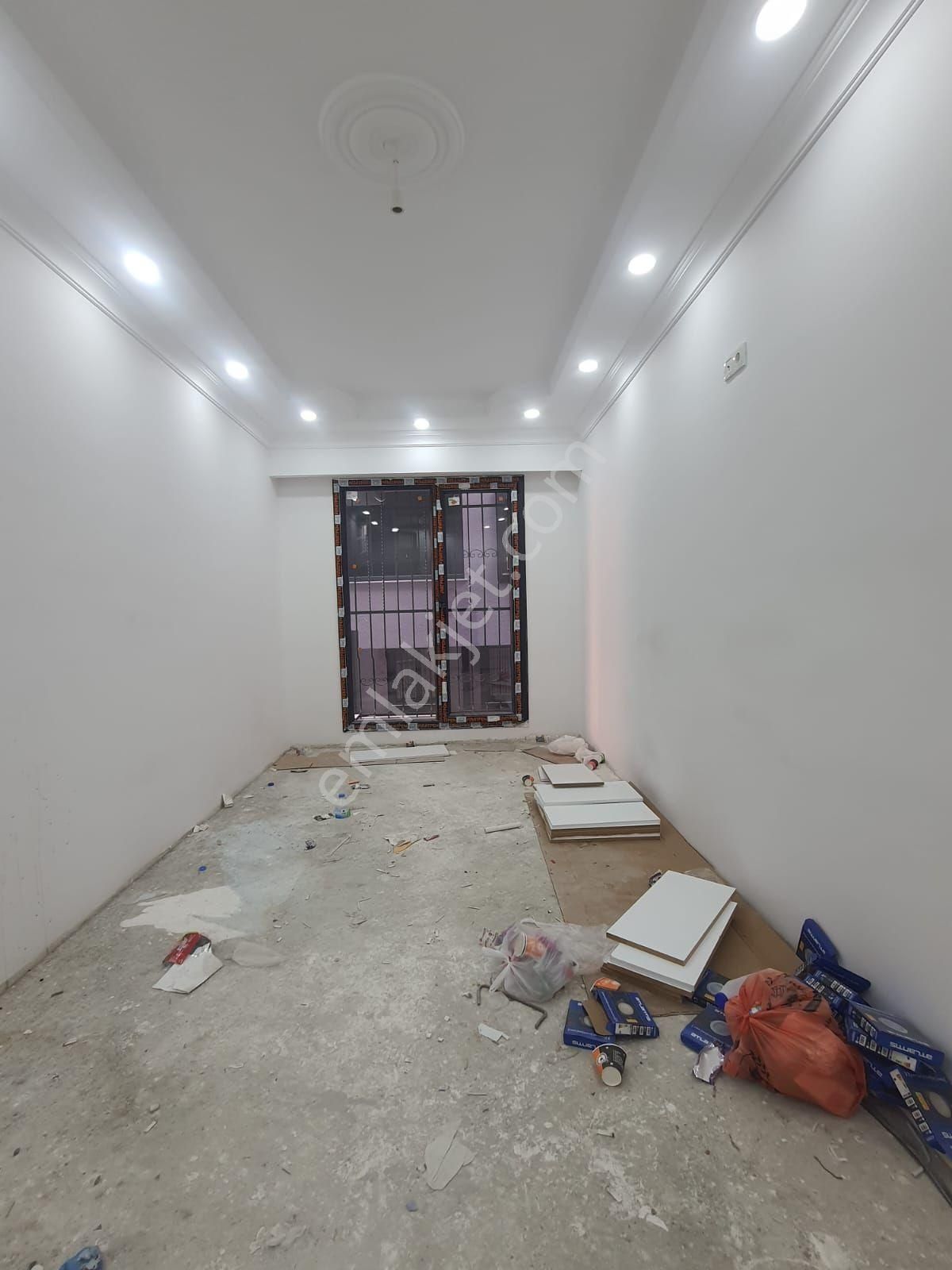 Küçükçekmece Cennet Mah. Satılık 100 M2 Teraslı 2+1 Büyük Y.giriş - Görsel 18