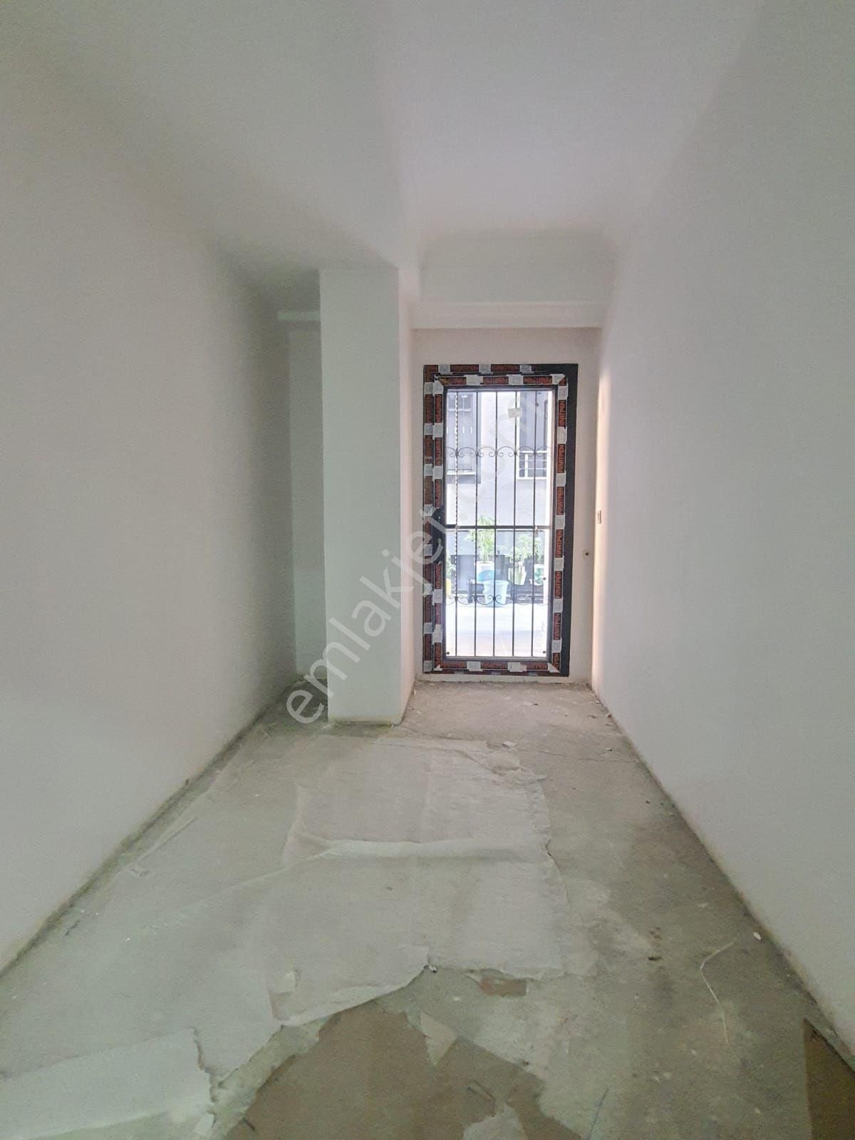 Küçükçekmece Cennet Mah. Satılık 100 M2 Teraslı 2+1 Büyük Y.giriş - Görsel 16