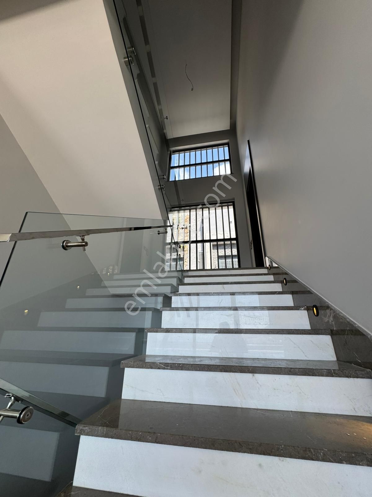 Alanya Bektaş Trıplex Müstakil Site İçi Eşyalı Kiralık Villa - Görsel 18